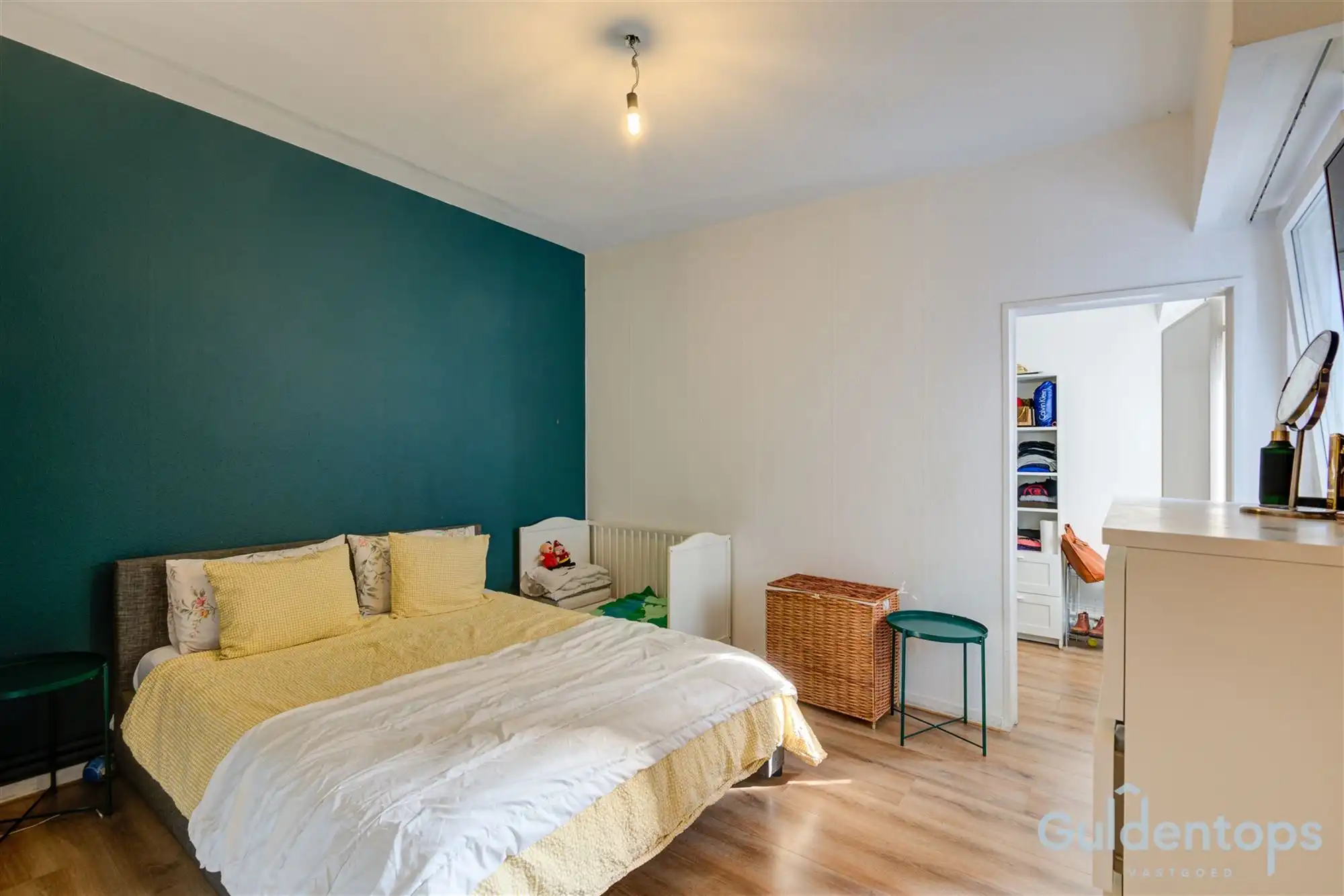 knap gelegen ruim 2 slaapkamerappartement mét tuin foto 5