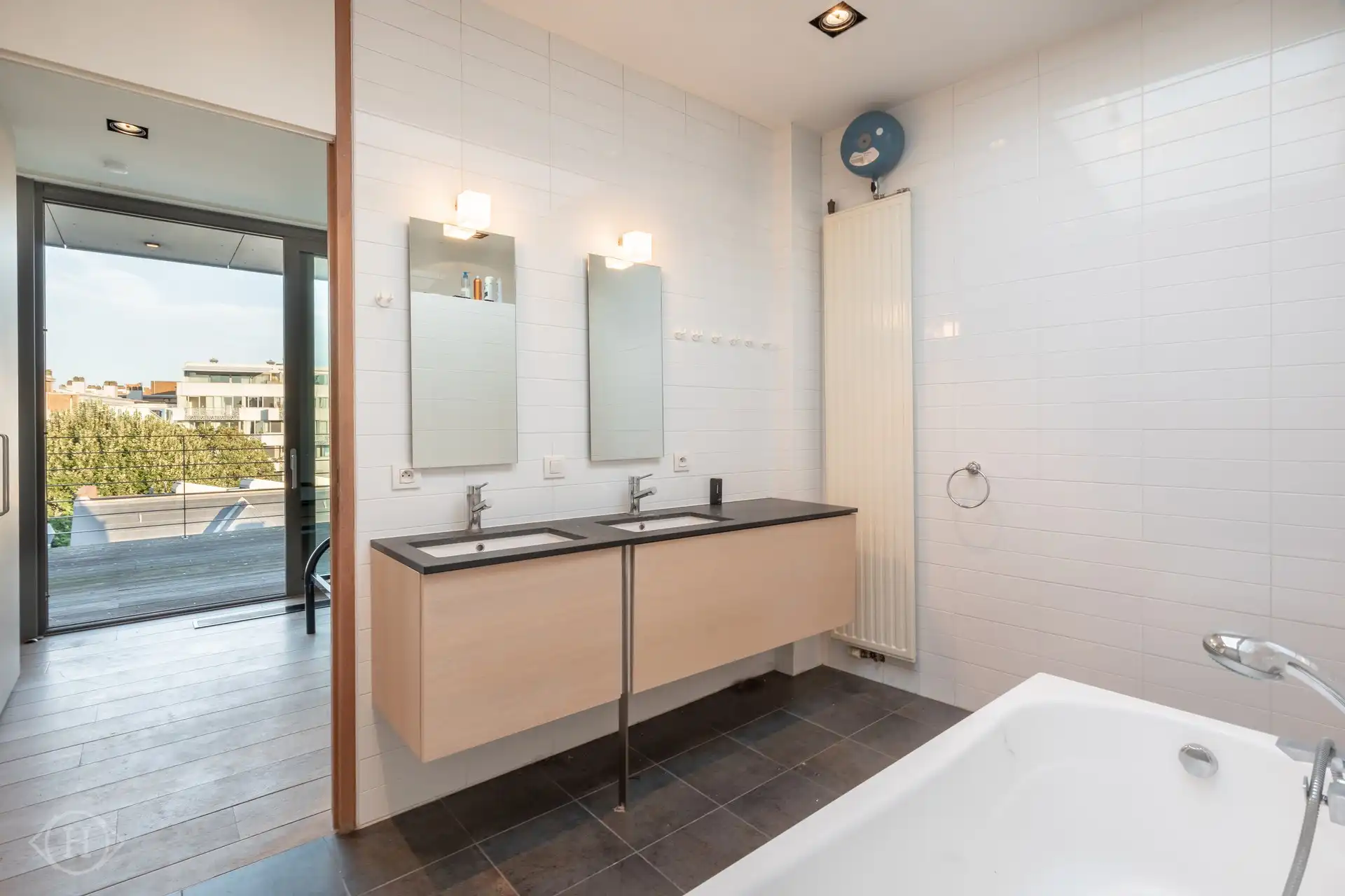 Uniek tweeslaapkamerpenthouse in hartje Leuven foto 11