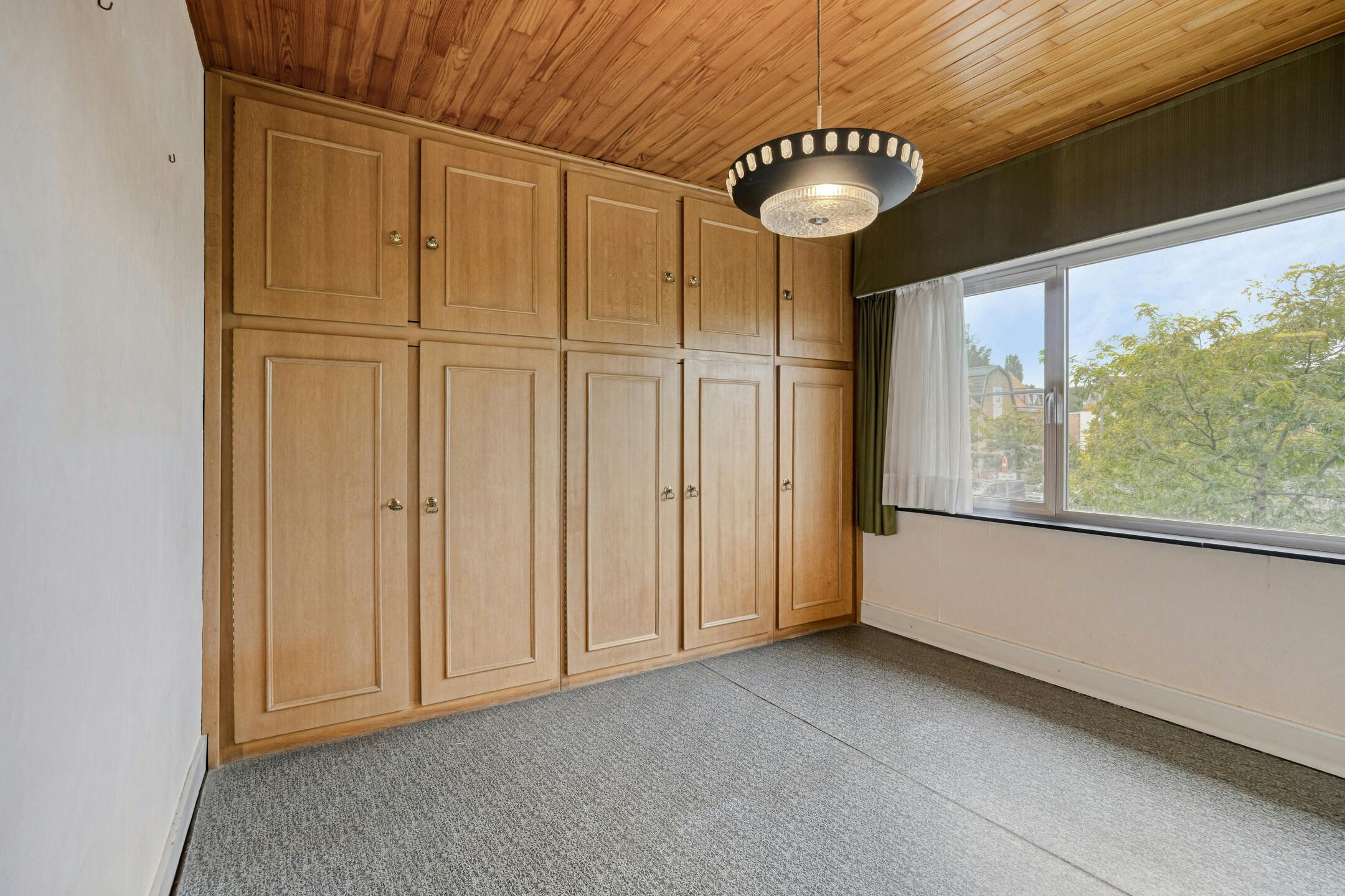 Te renoveren huis op het Berkenveldplein in Wilrijk foto 15