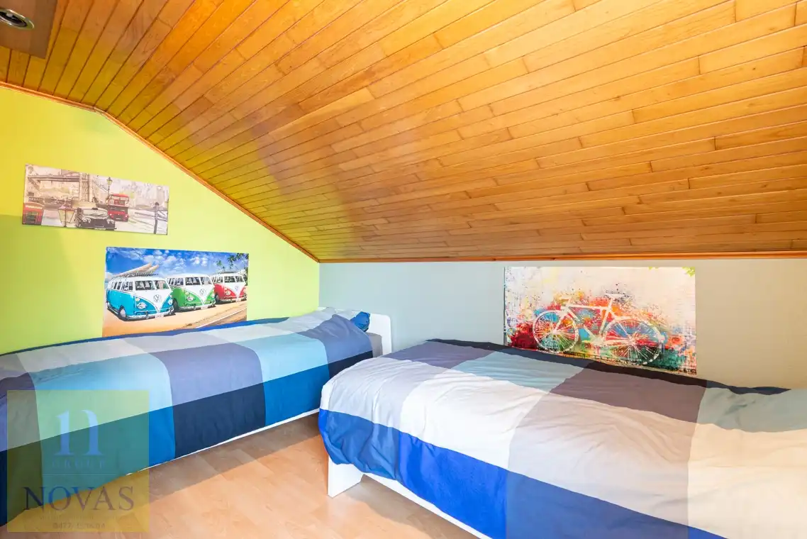 Op heel geliefde locatie, 3 - 4 slaapkamers, zonnepanelen, perceel 10are50ca foto 28
