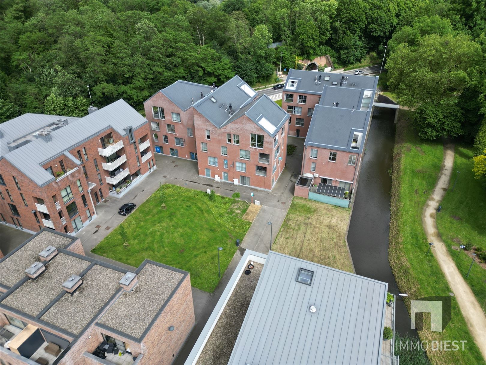  TWEESLAAPKAMERAPPARTEMENT MET SUPERTERRAS OP EZELDIJK foto 23