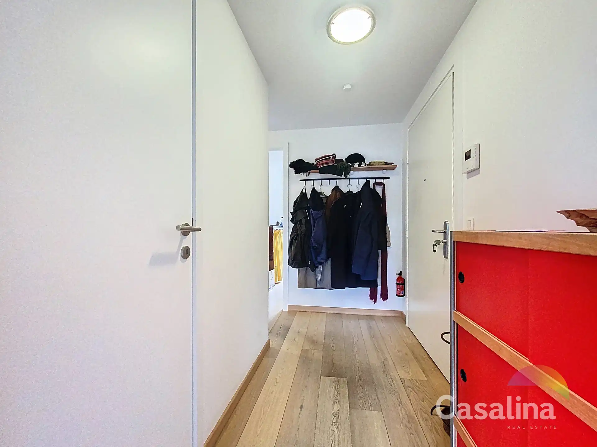 Prachtig 3-slaapkamerapp. met terras en parking (EPC: A-) foto 16