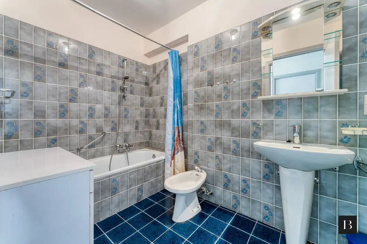 Instapklaar en ruim hoekappartement met 2 slaapkamers aan de haven foto 13