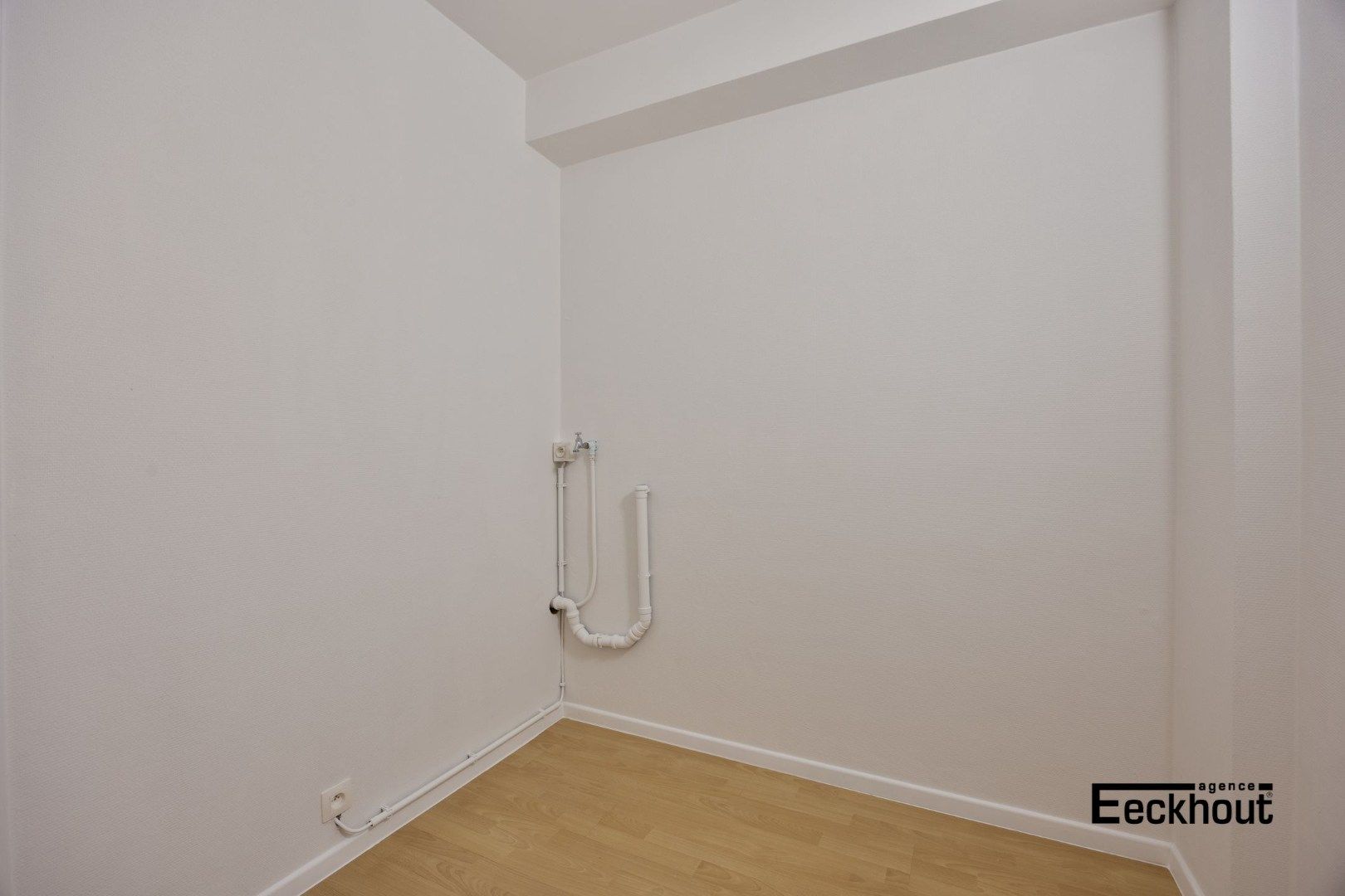Instapklaar appartement op TOPlocatie in het hartje van Oostende! foto 9