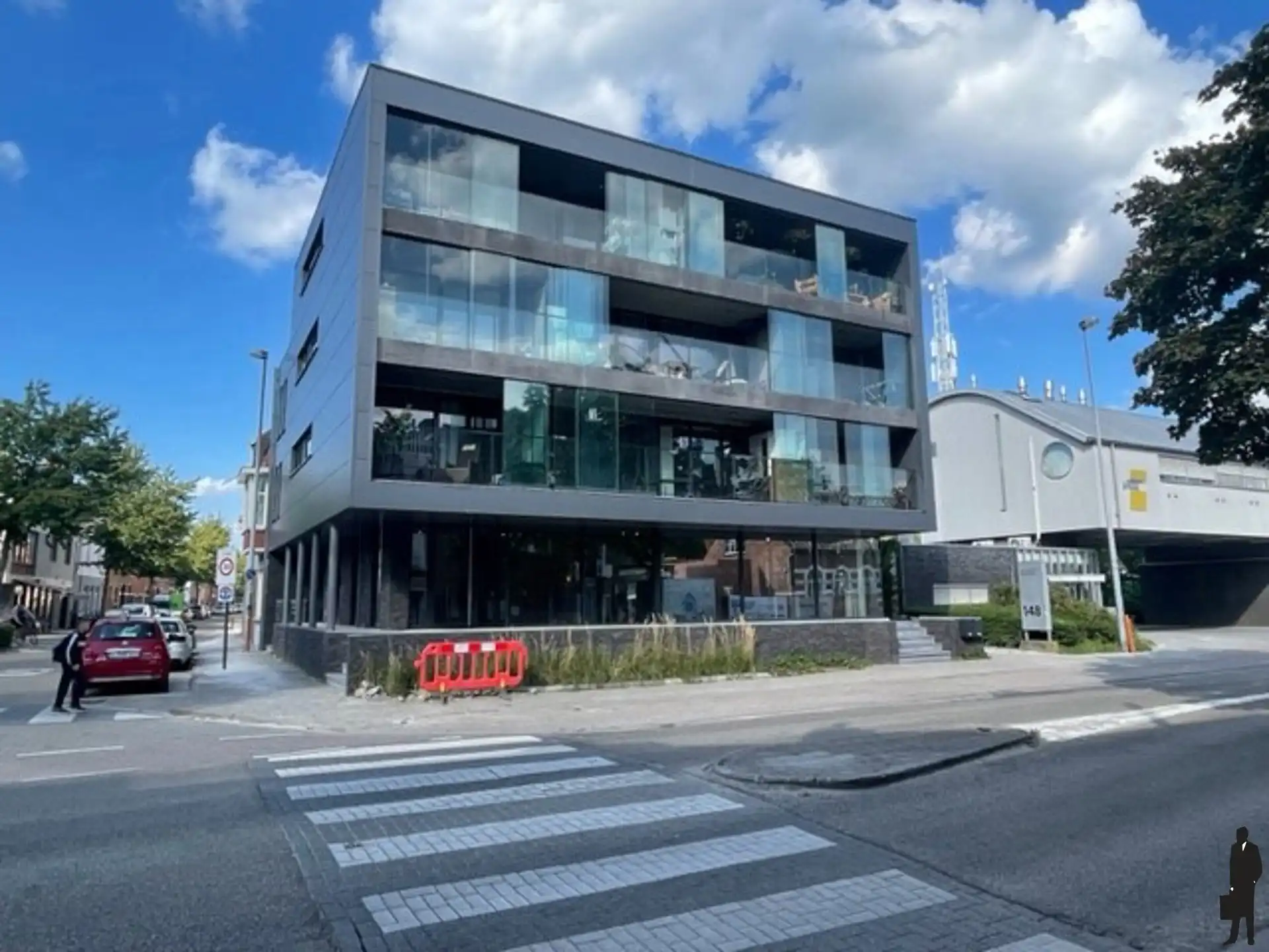 Commerciële ruimte gelegen in het centrum van Turnhout foto {{pictureIndex}}