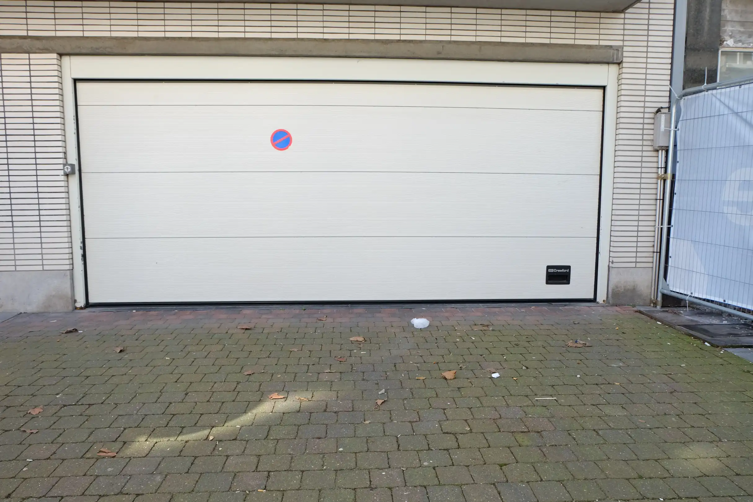 Dubbele garagebox met opslagplaats nabij de Alfons Pieterslaan foto 4