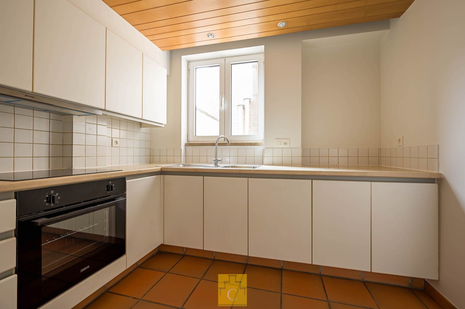 Instapklaar appartement met ruime terrassen en fietsenberging in hartje Brugge foto 9