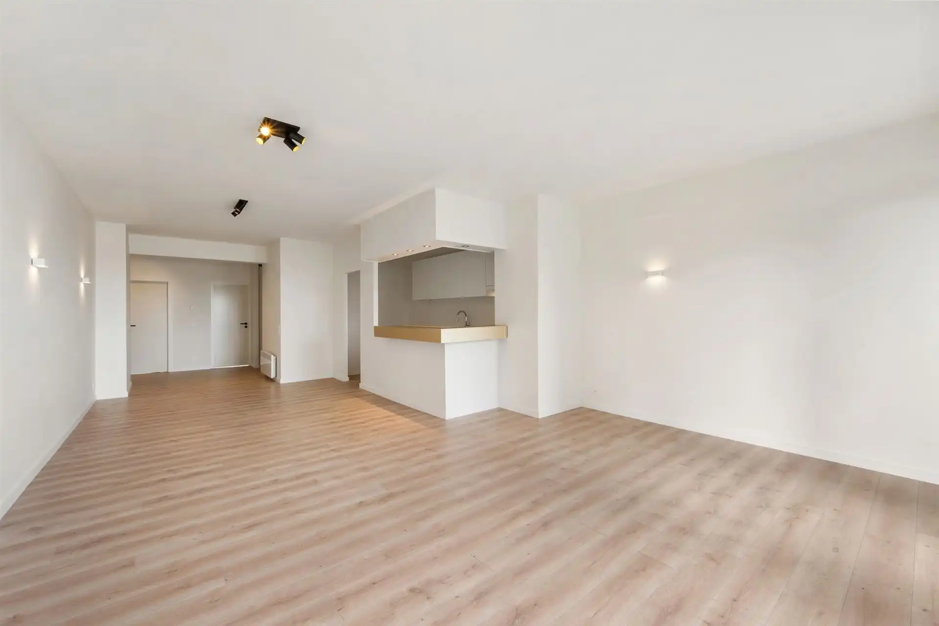 Prachtig gerenoveerd appartement op TOPligging Oostende! foto 4