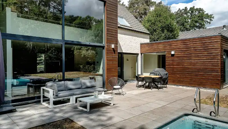 Moderne villa van 230m² op 14a08ca met openluchtzwembad foto 30