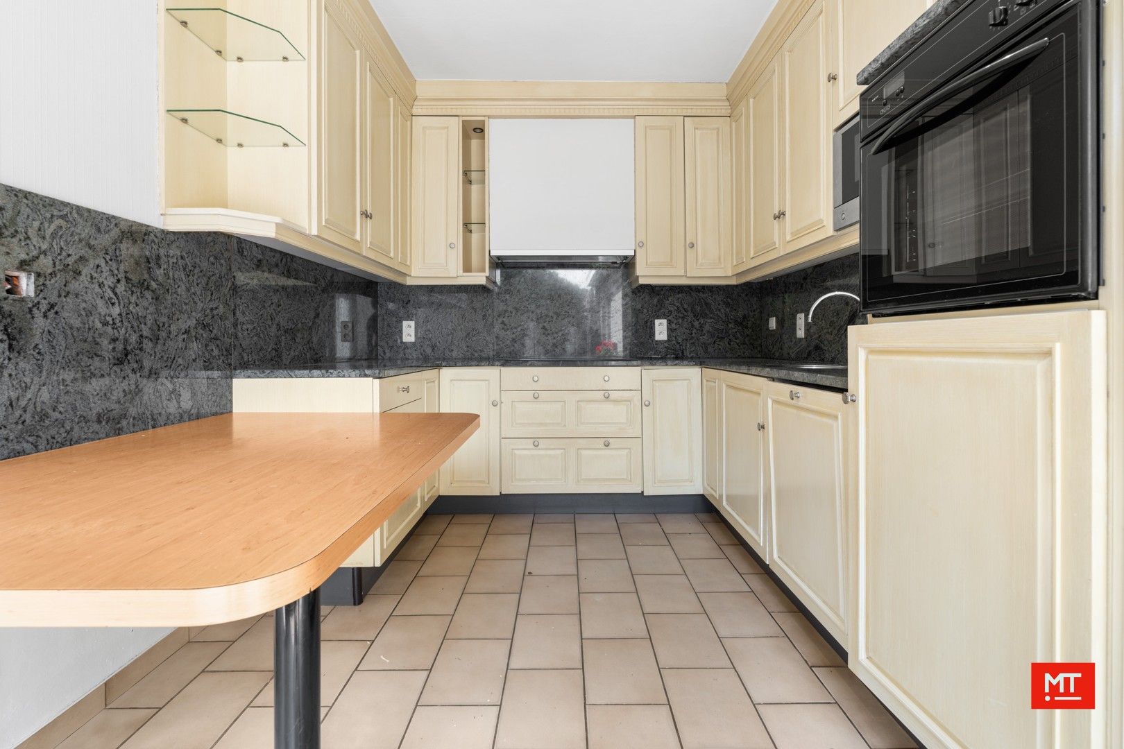 Huis met atelier te koop in Beselare foto 7