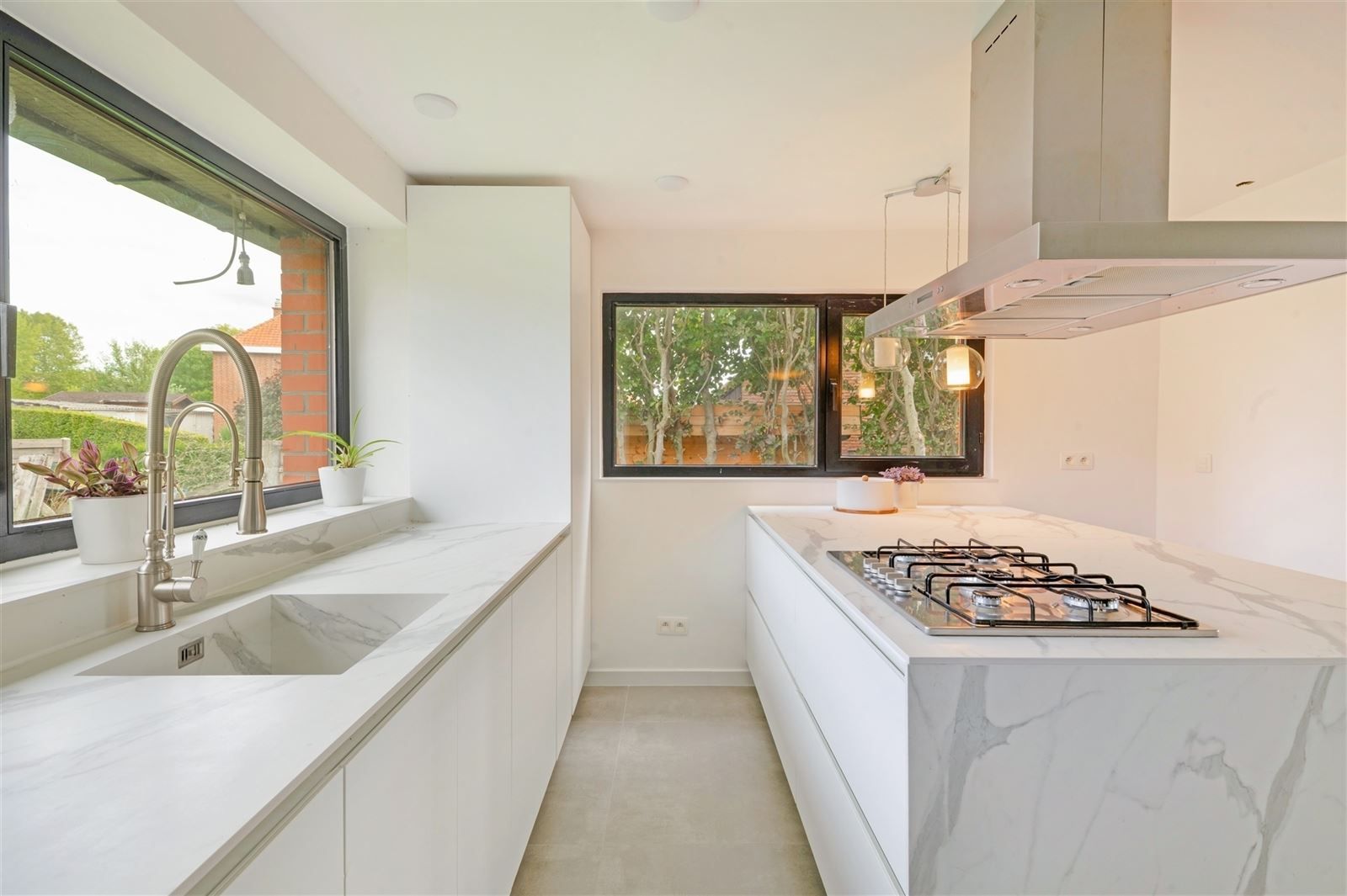 Gerenoveerde woning met tuin foto 6