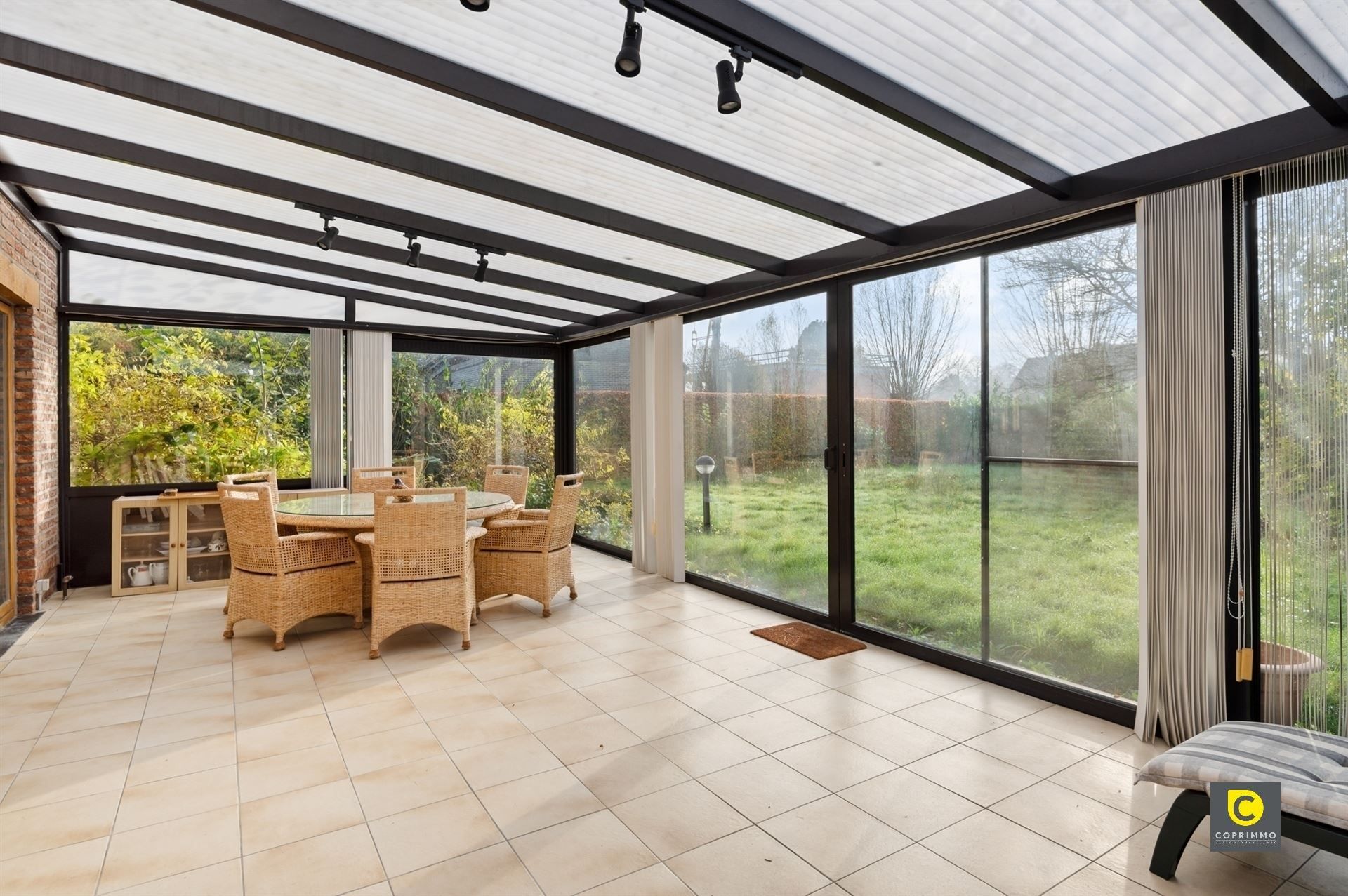 Villa op een perceel van 926 m²  foto 6