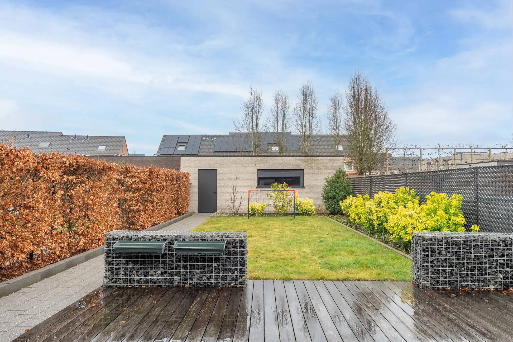 Ruime moderne woning met garage en tuin nabij het centrum van Turnhout. foto 24