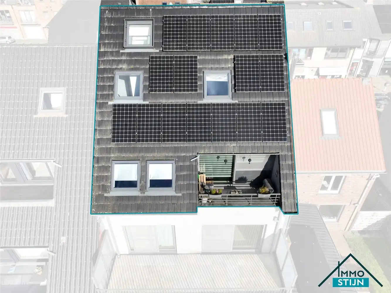 Ruime duplex appartement met drie slaapkamers foto 14