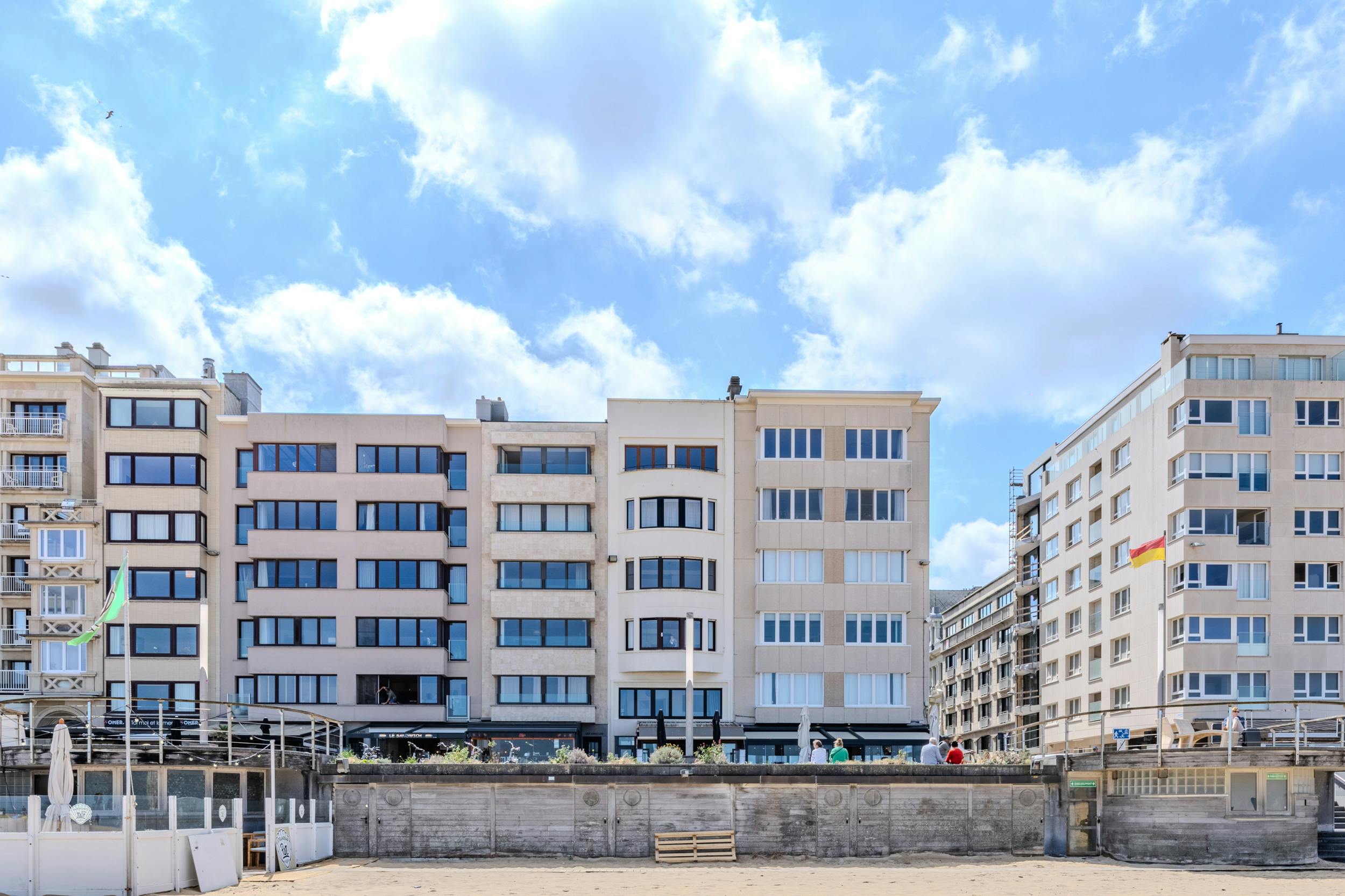 Prachtig appartement (95m²) met magnifiek zeezicht foto 2