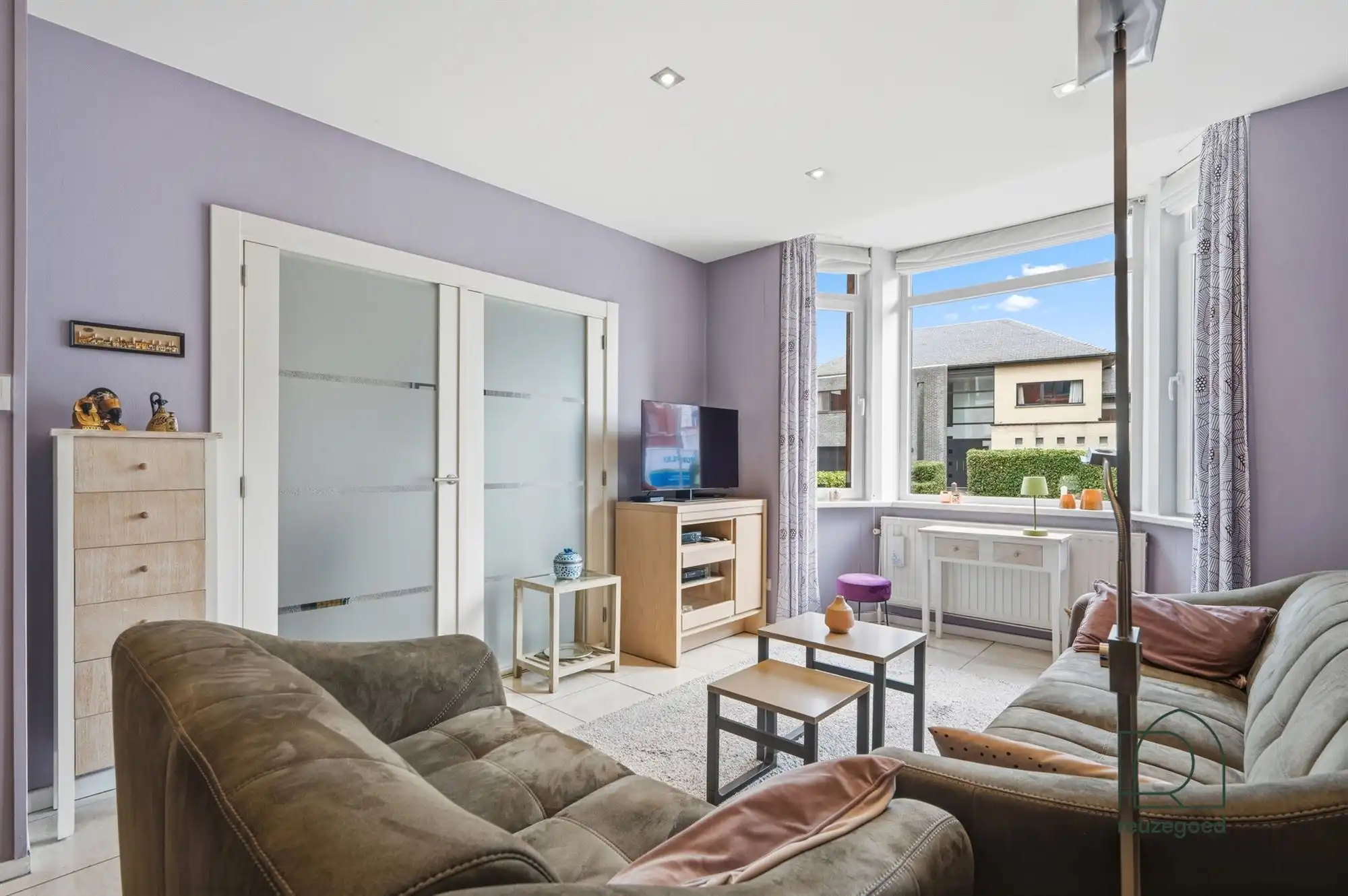 Charmante, verrassend ruime, op te frissen woning met 3 slaapkamers, garage en zonnig tuintje op fietsafstand van Mechelen centrum! foto 5