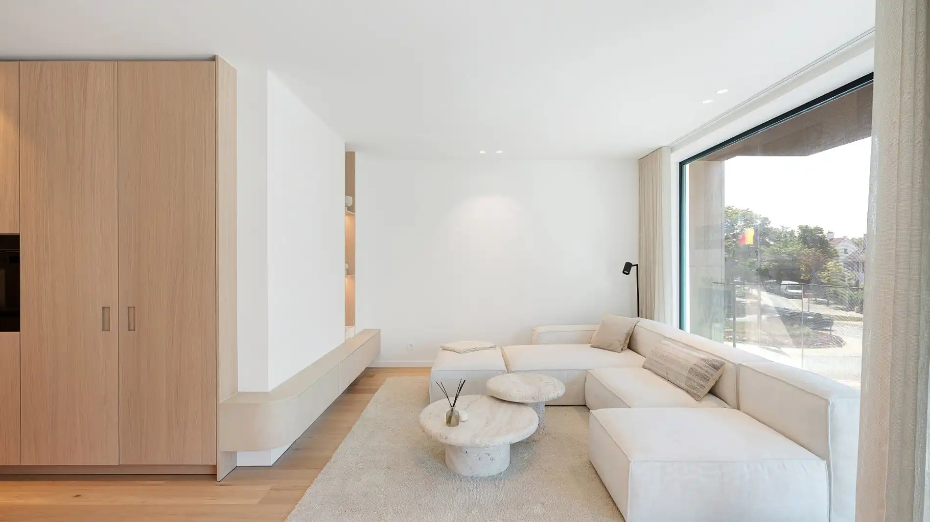 Nieuw appartement gelegen aan de zuidkant van het vernieuwde Burg. Fr. Desmidtplein. Gevelbreedte van ca. 8 meter. foto 8