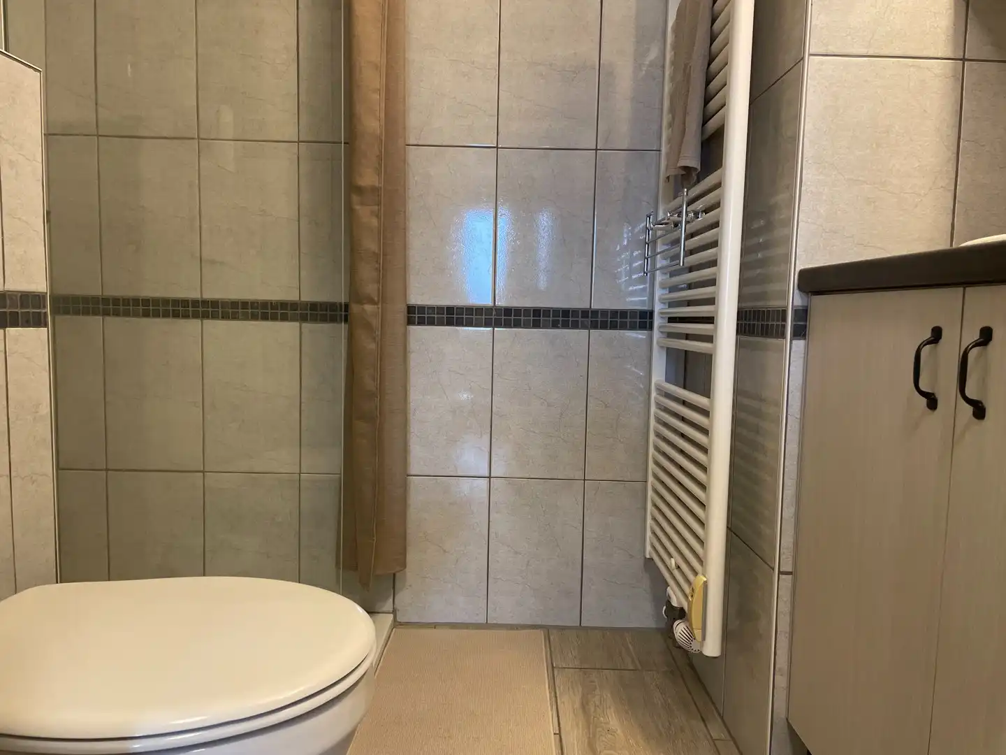 Knappe studio aan de zonnekant gelegen foto 7