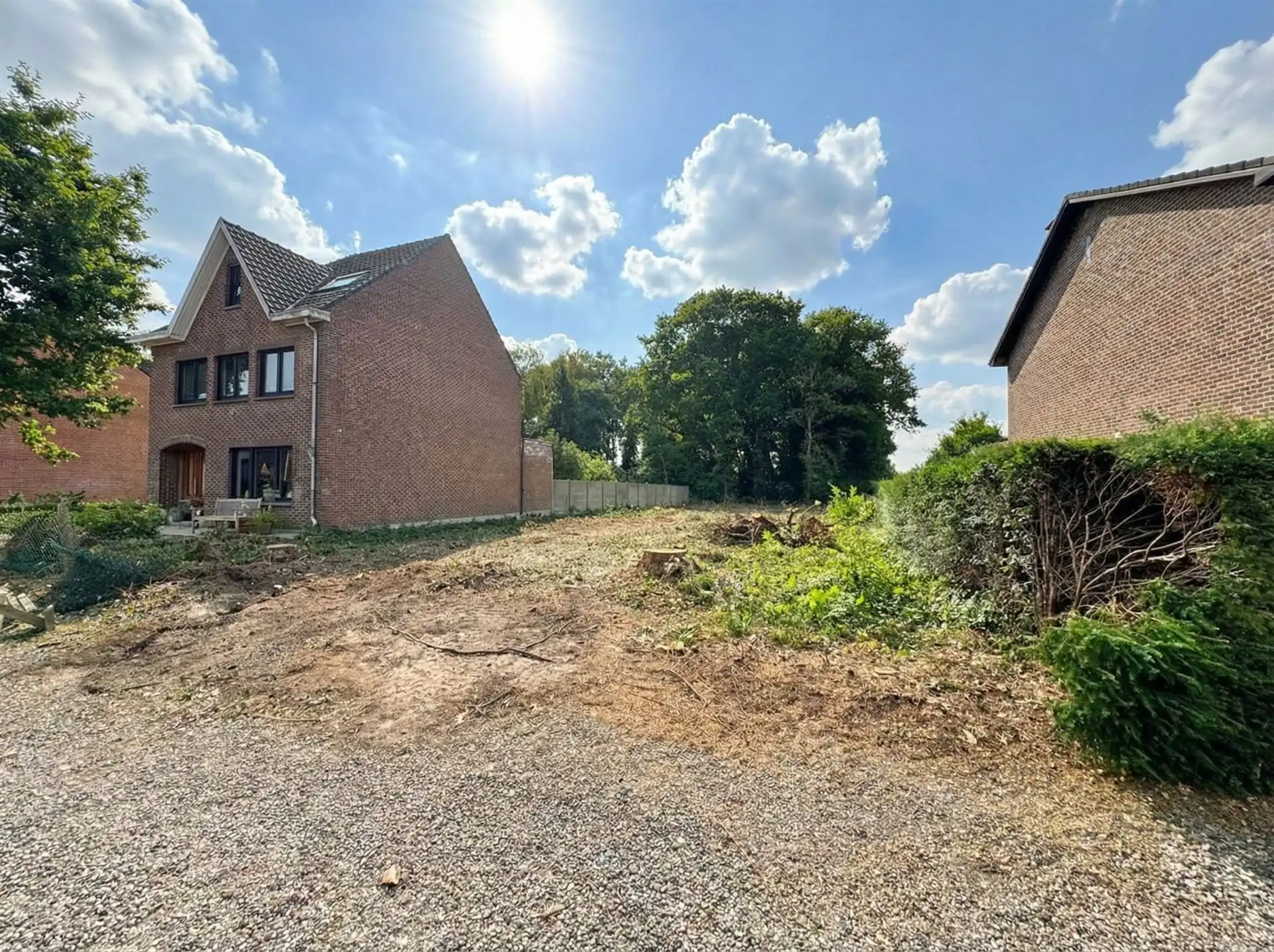 Royale bouwgrond voor halfopen bebouwing van maar liefst 17a28ca! foto 2