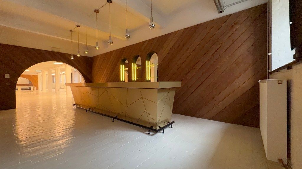 Kantoren te huur in gerenoveerd pakhuis La Cloche in Antwerpen foto 17