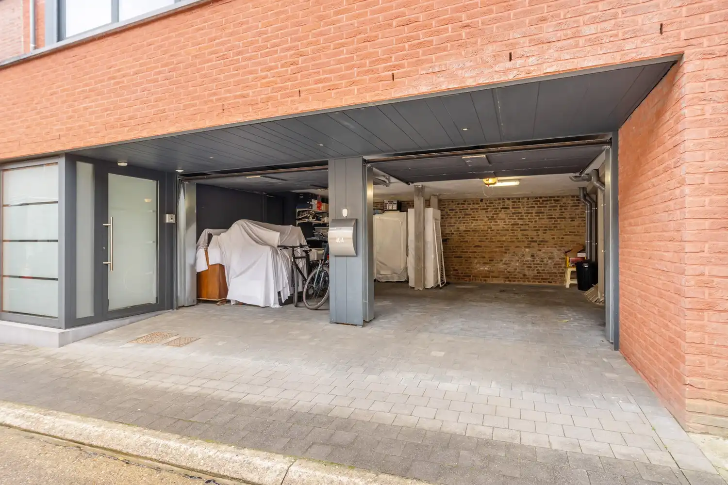 Ruim, modern appartement met huiselijk comfort en dubbele garage in hartje Herderen foto 17