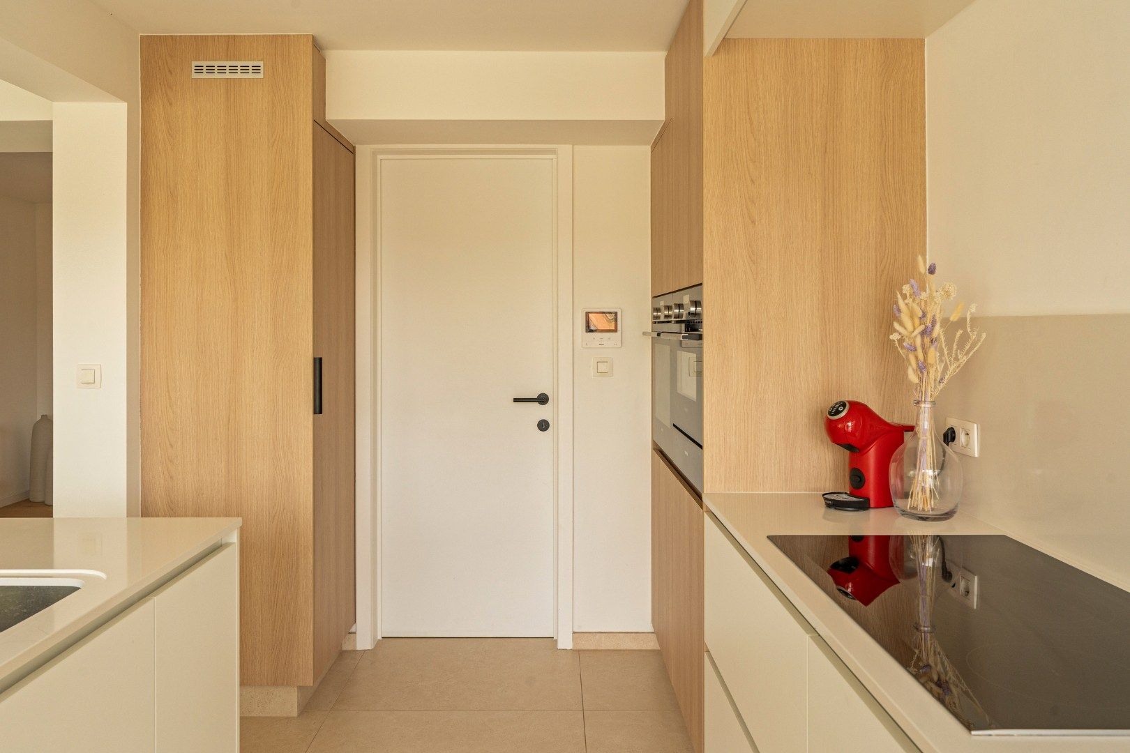 instapklaar luxe 3-slaapkamerappartement met groen uitzicht en autostaanplaats foto 15