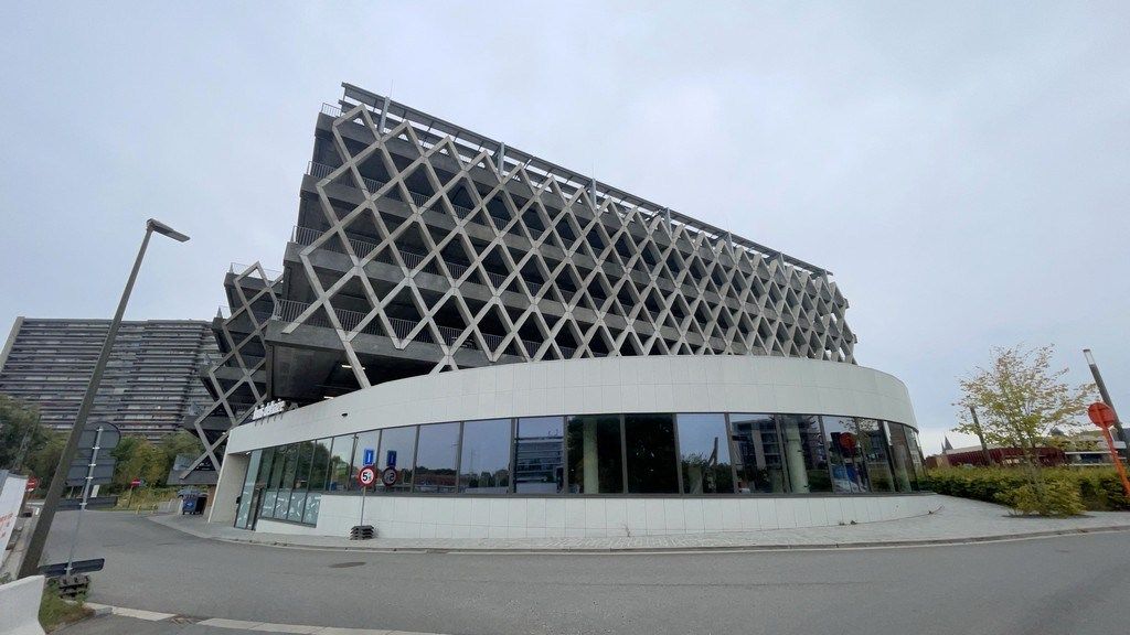 Winkel te huur aan het Keerdok in Mechelen foto 2