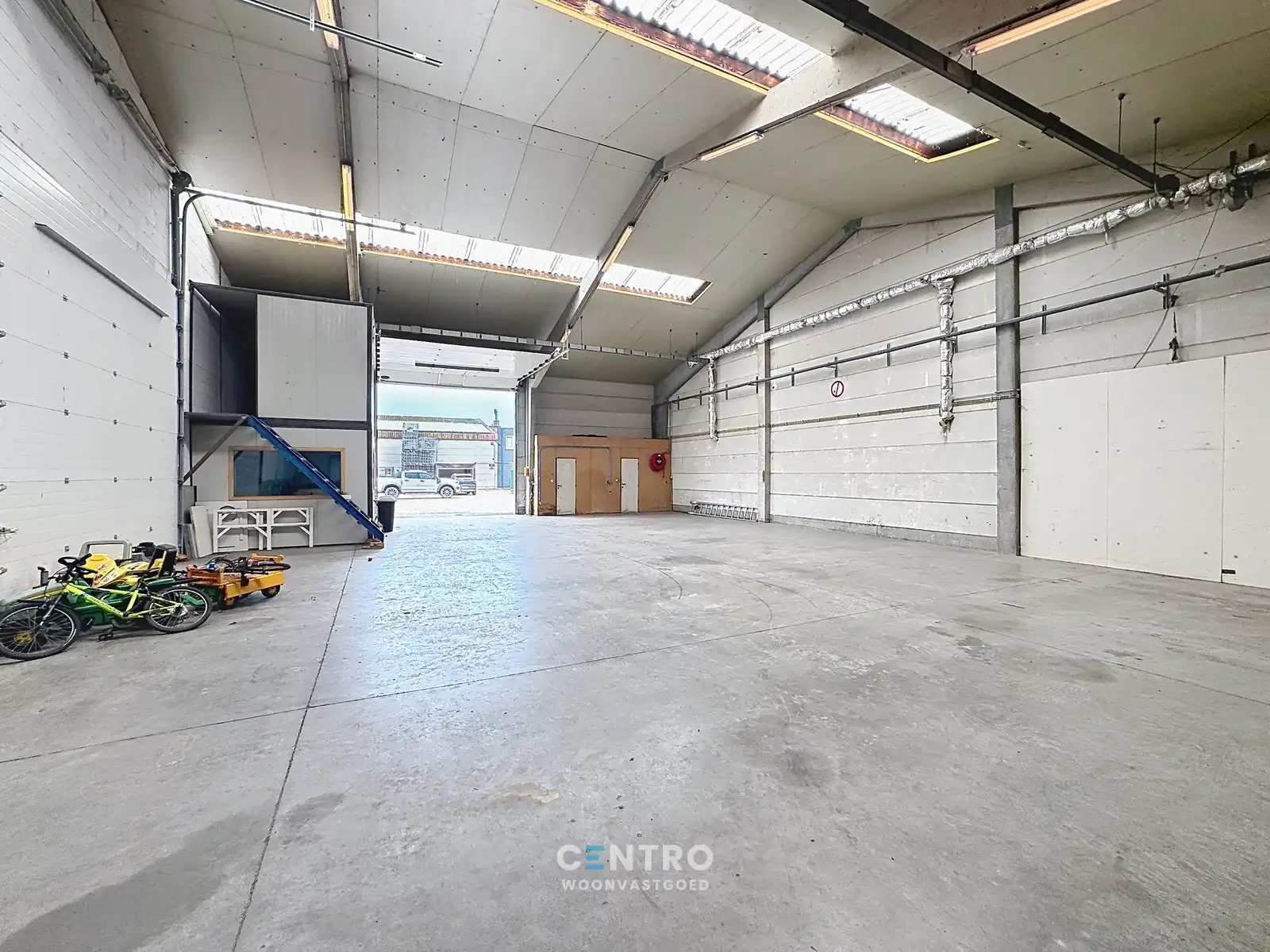 Bedrijfsgebouw met woonst te Knokke-Heist! foto 28