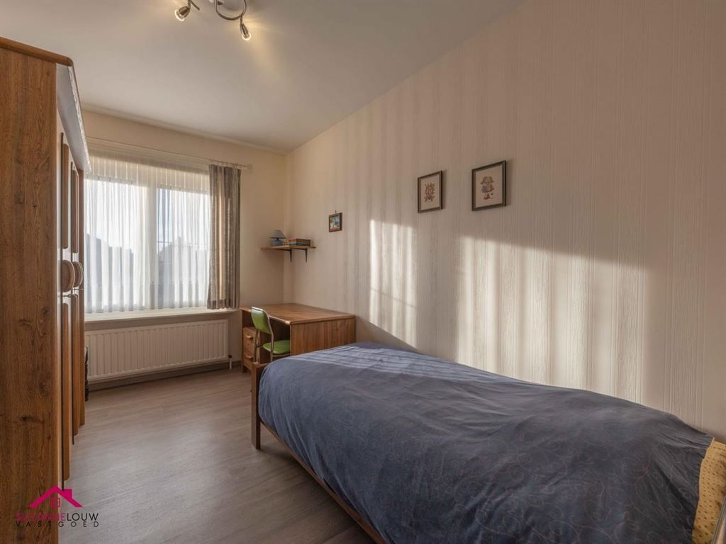 Zeer goed onderhouden, vrijstaande en gelijkvloerse woning foto 35