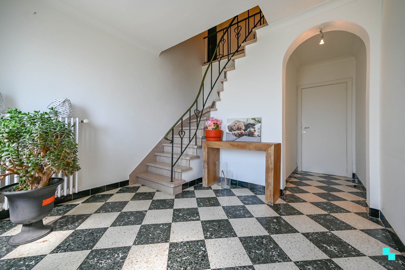 Ruime alleenstaande woning in een groene omgeving te Ardooie foto 2
