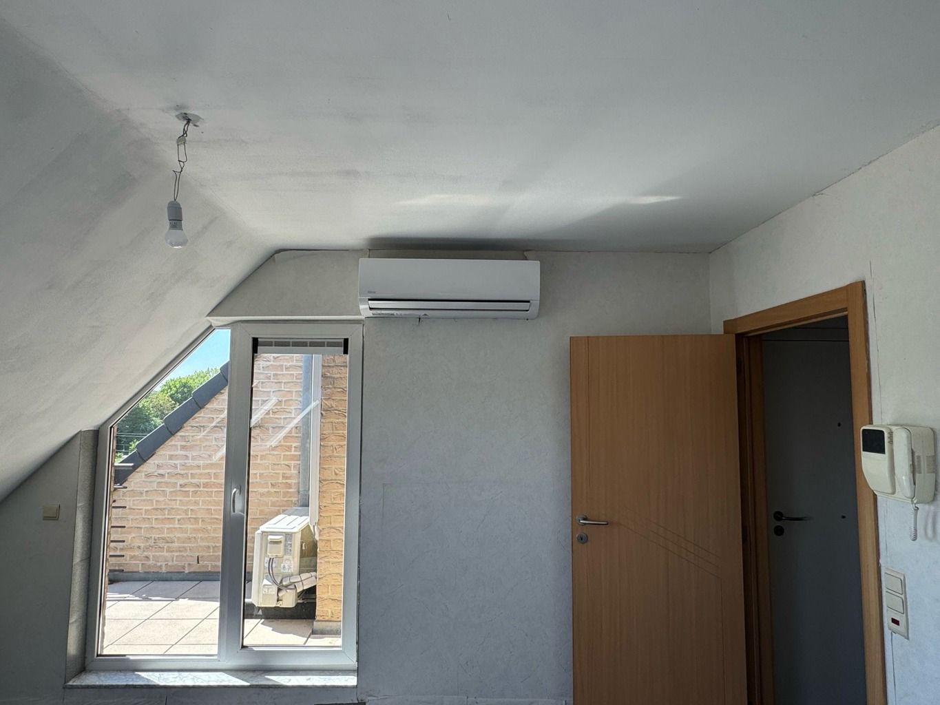Appartement dichtbij Merchtem centrum te koop! foto 3