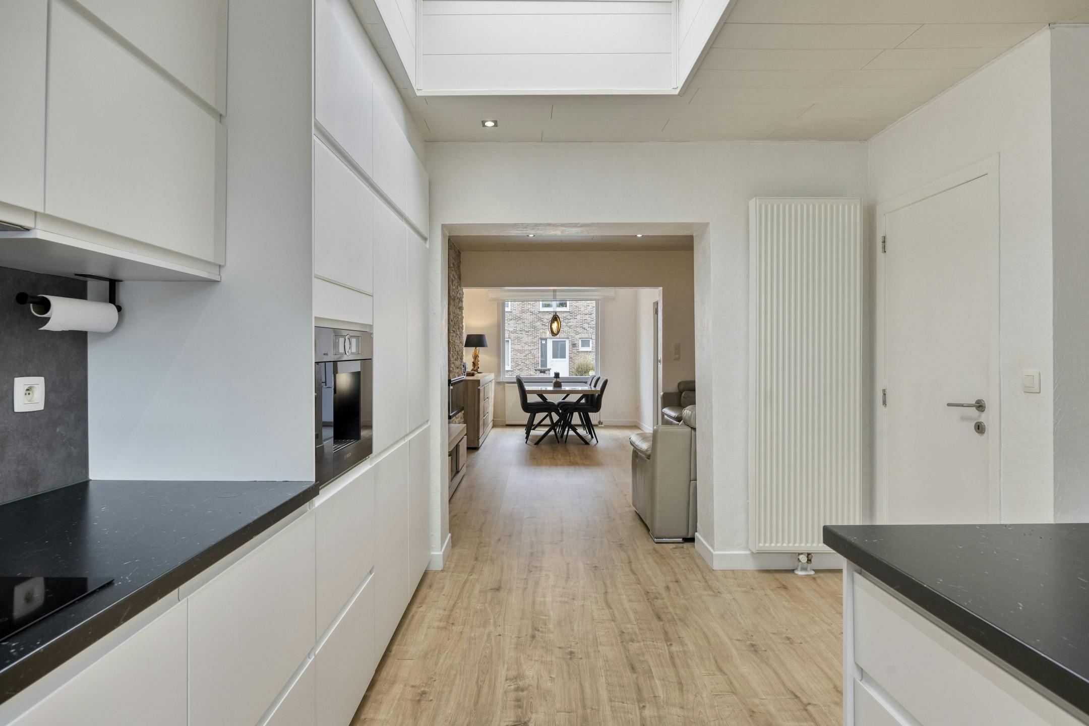 Instapklare woning met 3 slaapkamers en tuin te koop in Boom foto 4