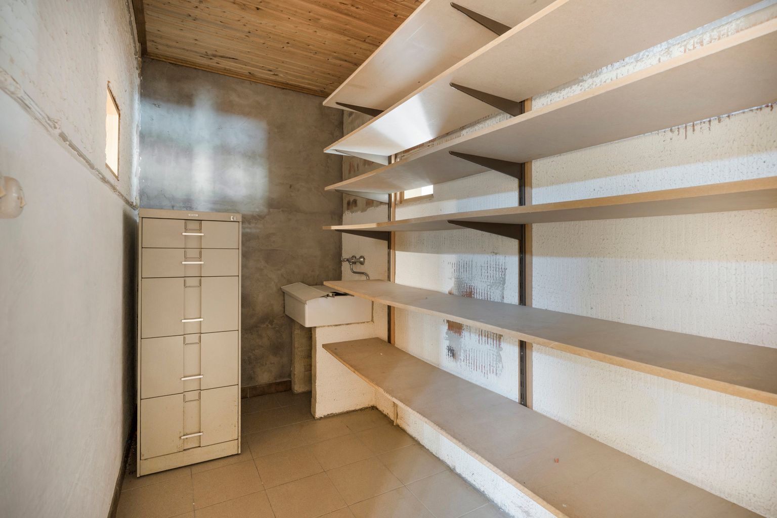 Te renoveren laagbouwvilla met verzicht in rustige straat foto 21