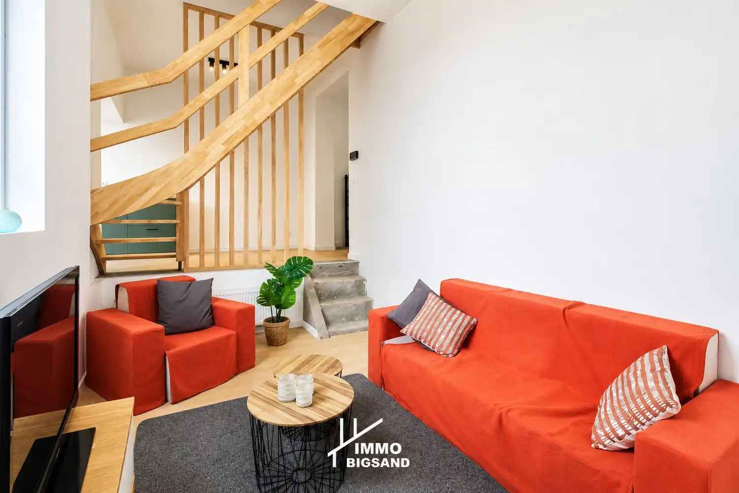 Volledig gerenoveerde woning met tuin en 3 slaapkamers met uitweg foto 12