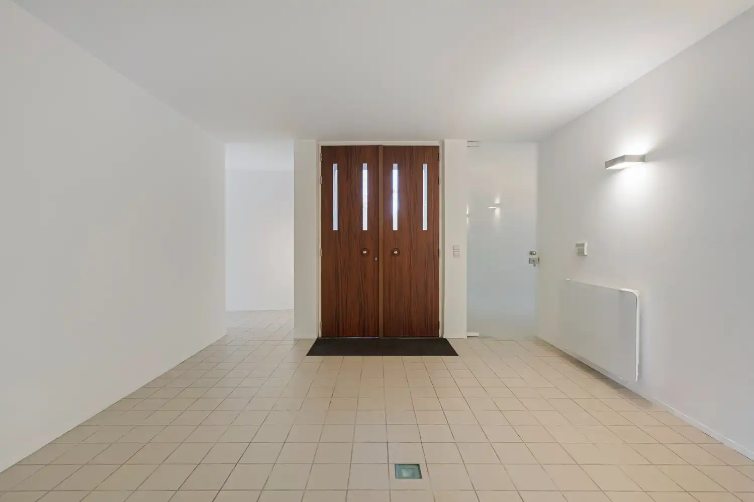 Moderne villa met ruime leefruimte, 4 slaapkamers en 2 badkamers op 13 are in gegeerde buurt Neerharen- Lanaken foto 4