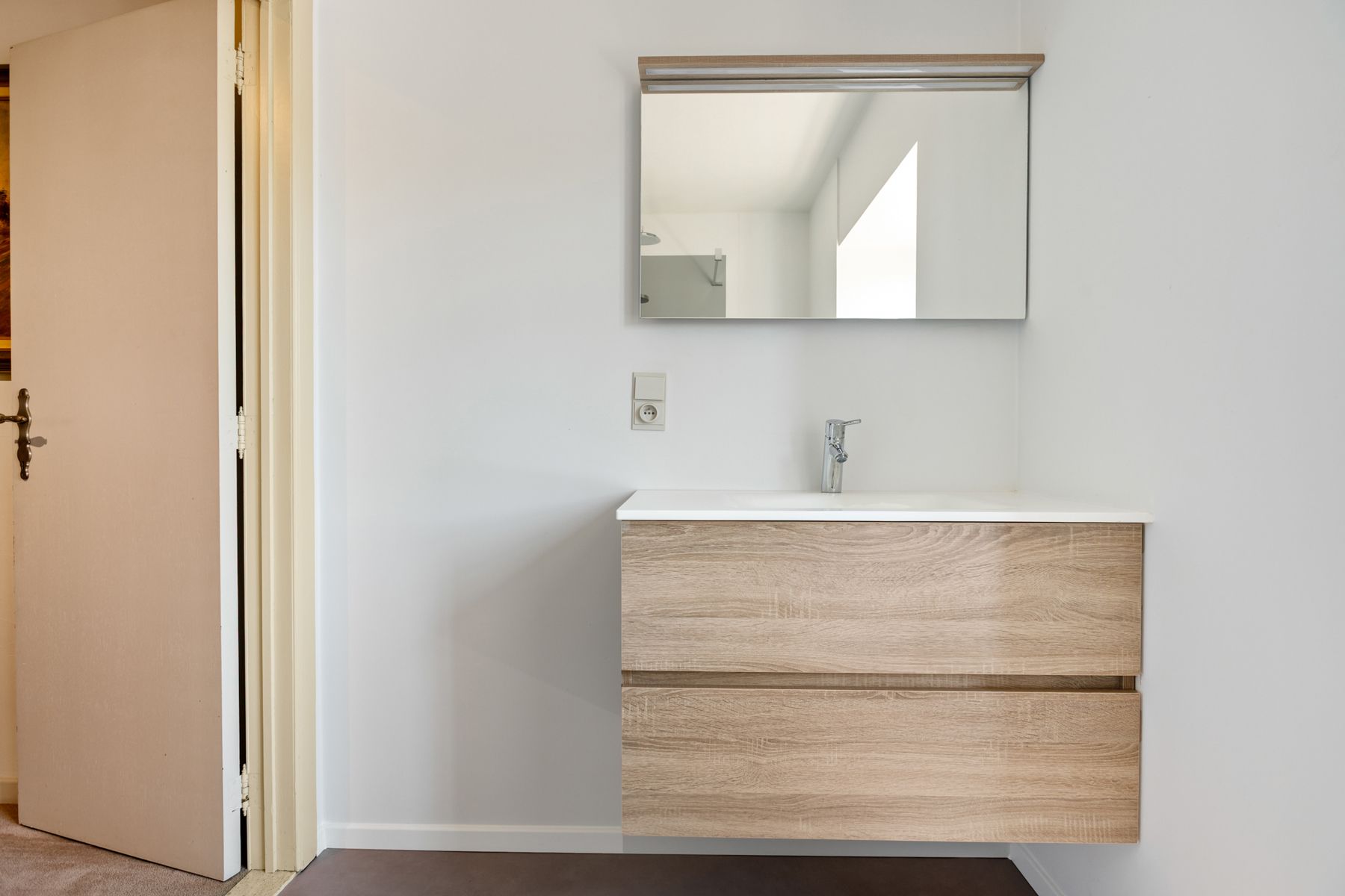 Ruime villa met praktijkruimte in rustige doodlopende straat. foto 30