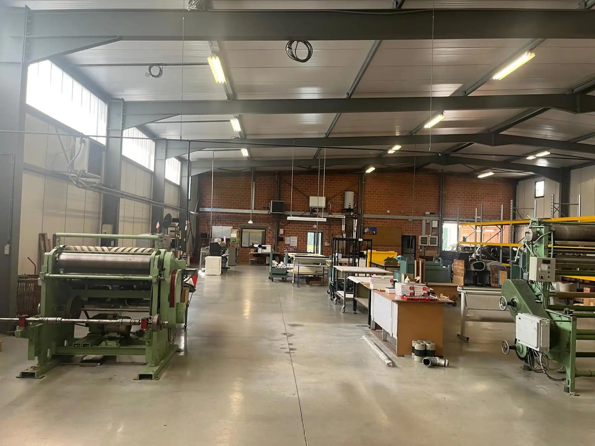 Lier: Magazijn 1.050m² met loskade en kantoor foto 6