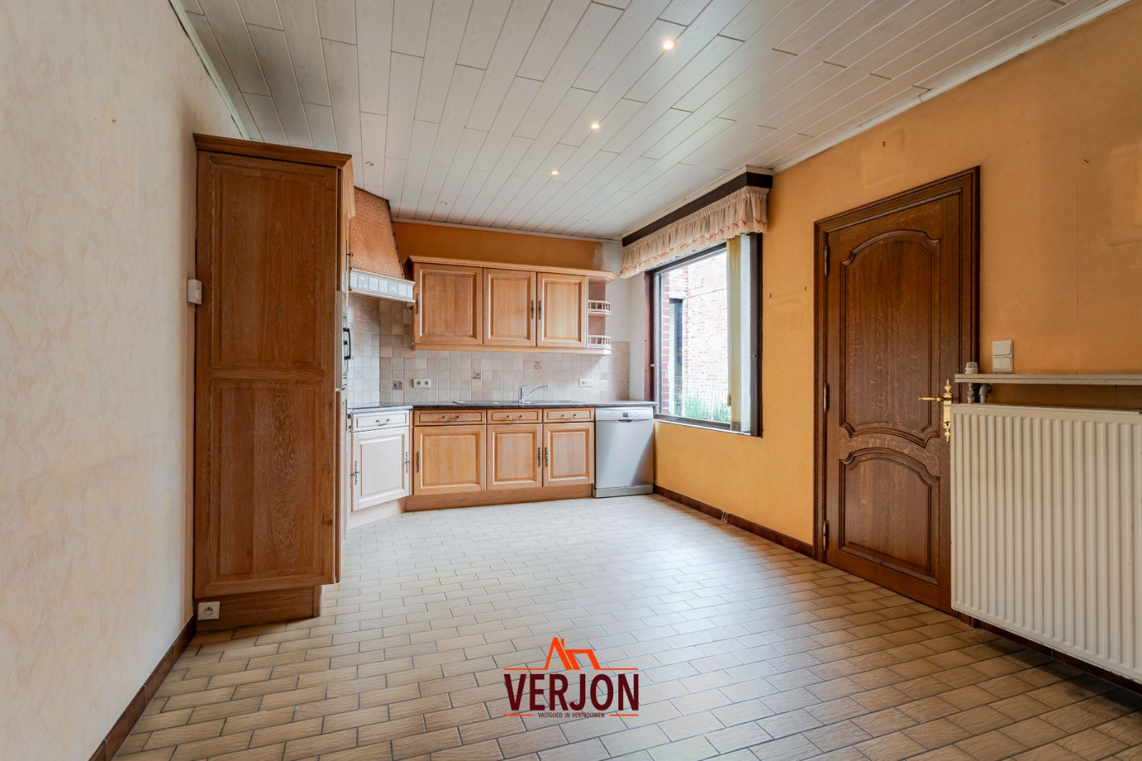 Alleenstaande woning met 440 m² opslagruimte in Kachtem! foto 11