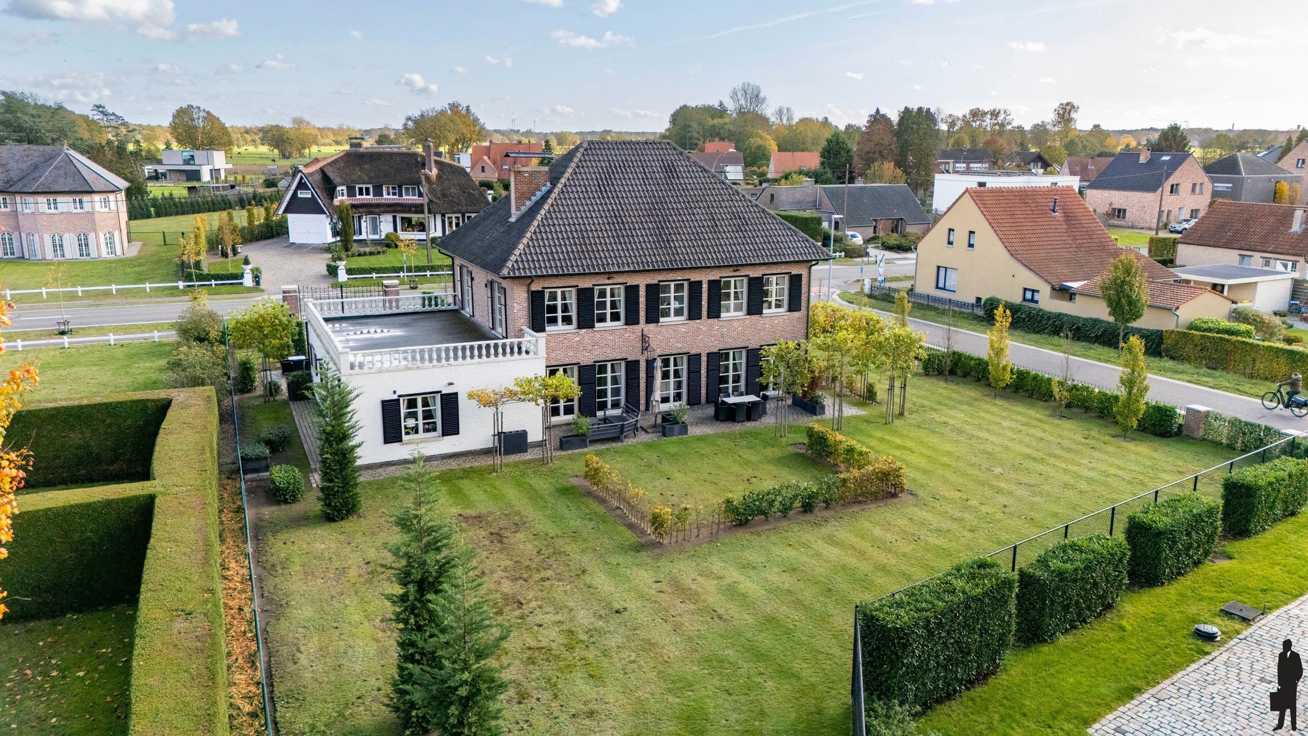 Riante villa met 3 tot 4 slpks. en westtuin op 1.353m² foto 17