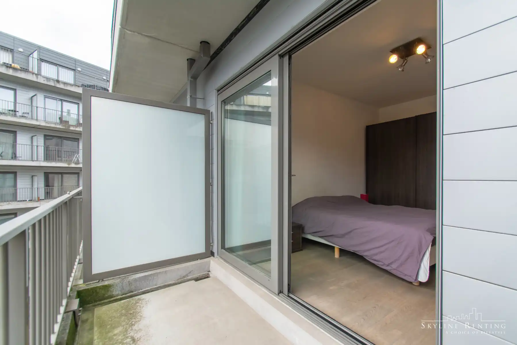 Gemeubeld appartement 1 kamer + terras (Kanaal van Brussel) foto 14