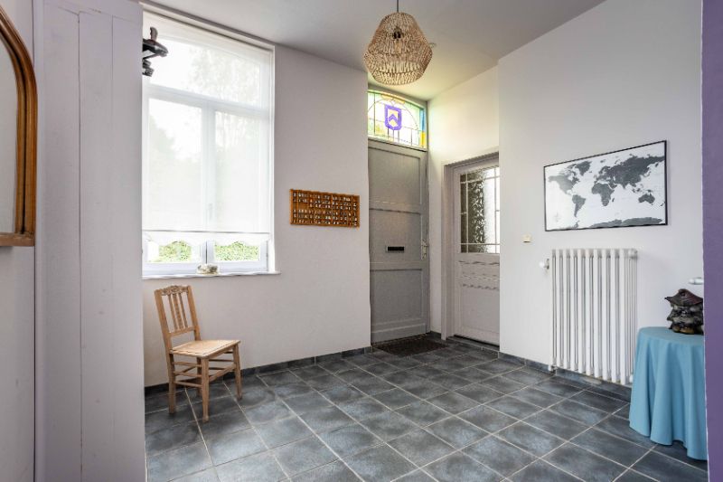 Te koop: Karaktervol voormalig gemeentehuis in hartje Horebeke foto 3