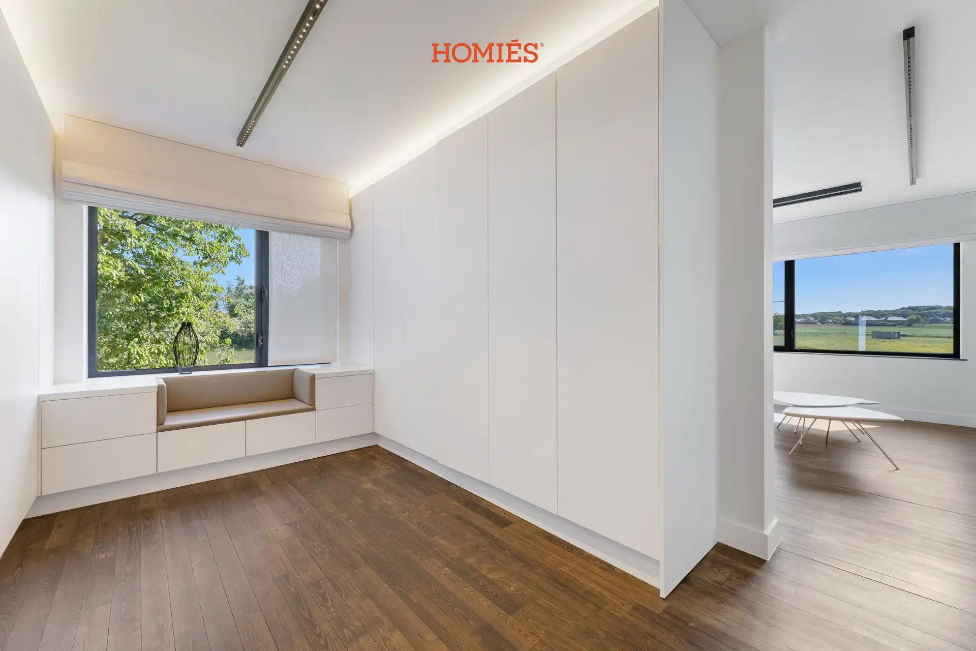 Prachtig kantoorgebouw & villa in groene omgeving foto 19
