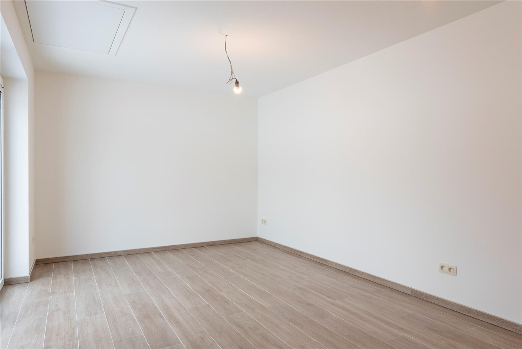 Energiezuinige woning met inpandige garage.  foto 11