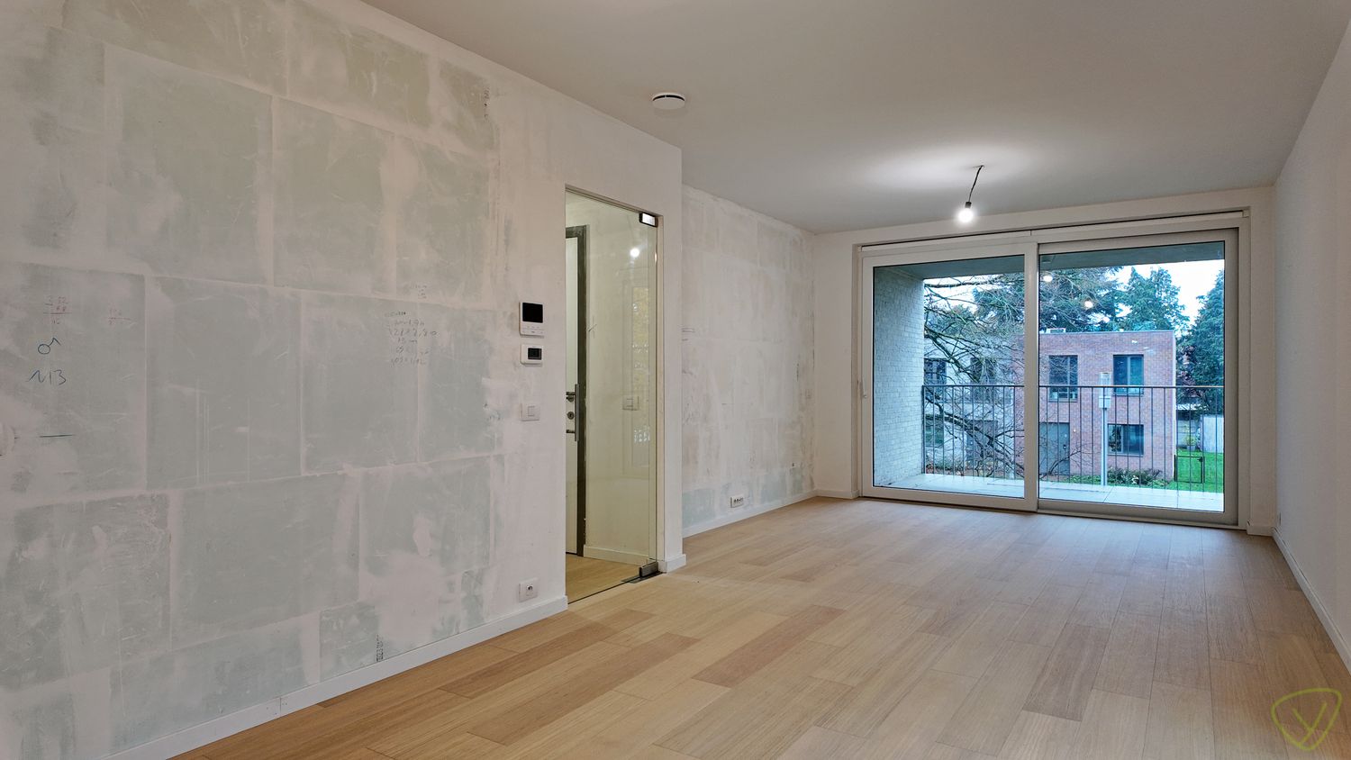 Nieuwbouw appartement met zuidgericht terras in het groene Louisepark te Eeklo! foto 2