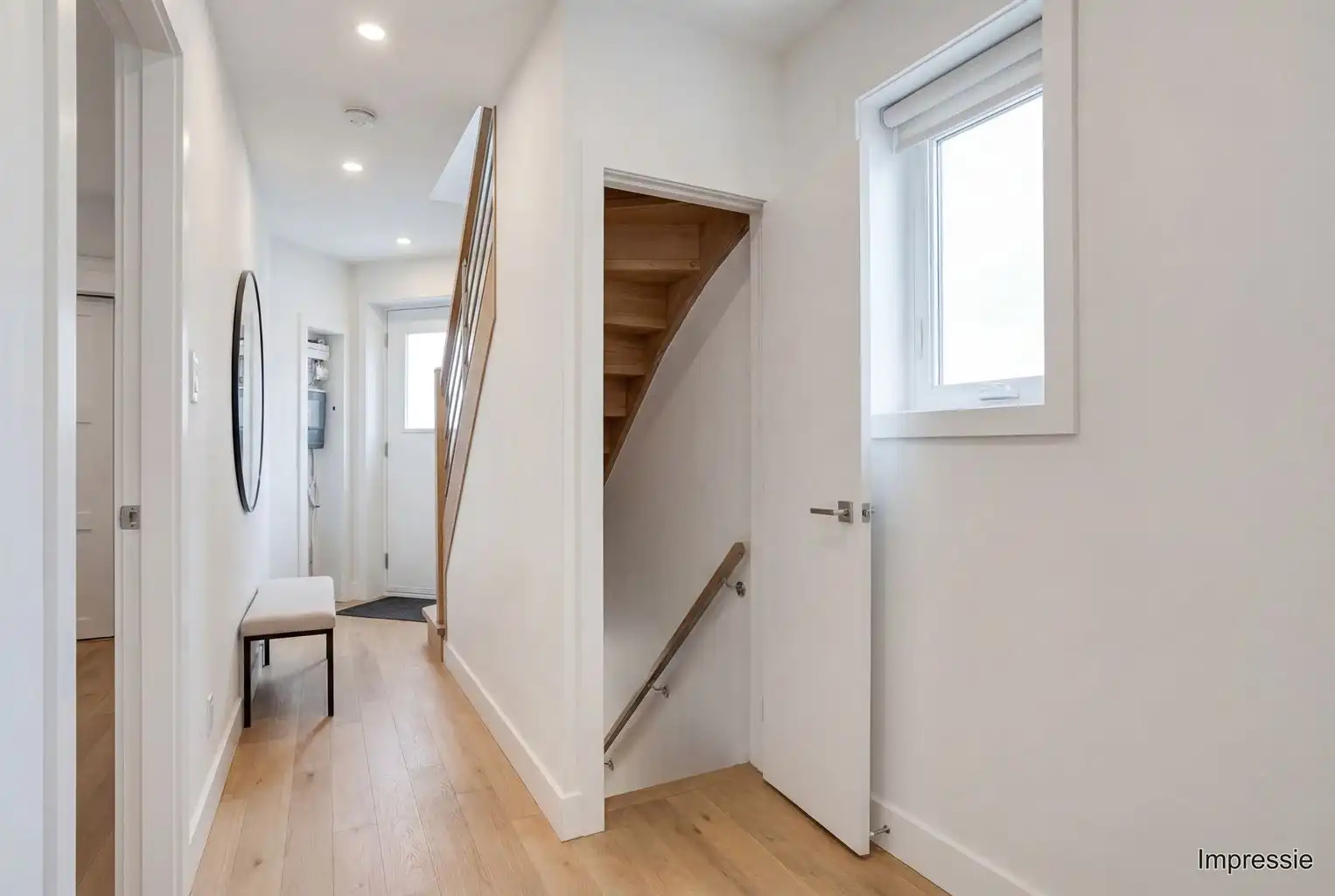 Te renoveren hoekwoning met tal van mogelijkheden, gelegen op een absolute toplocatie in het hart van het historisch stadscentrum van Bree.  foto 5