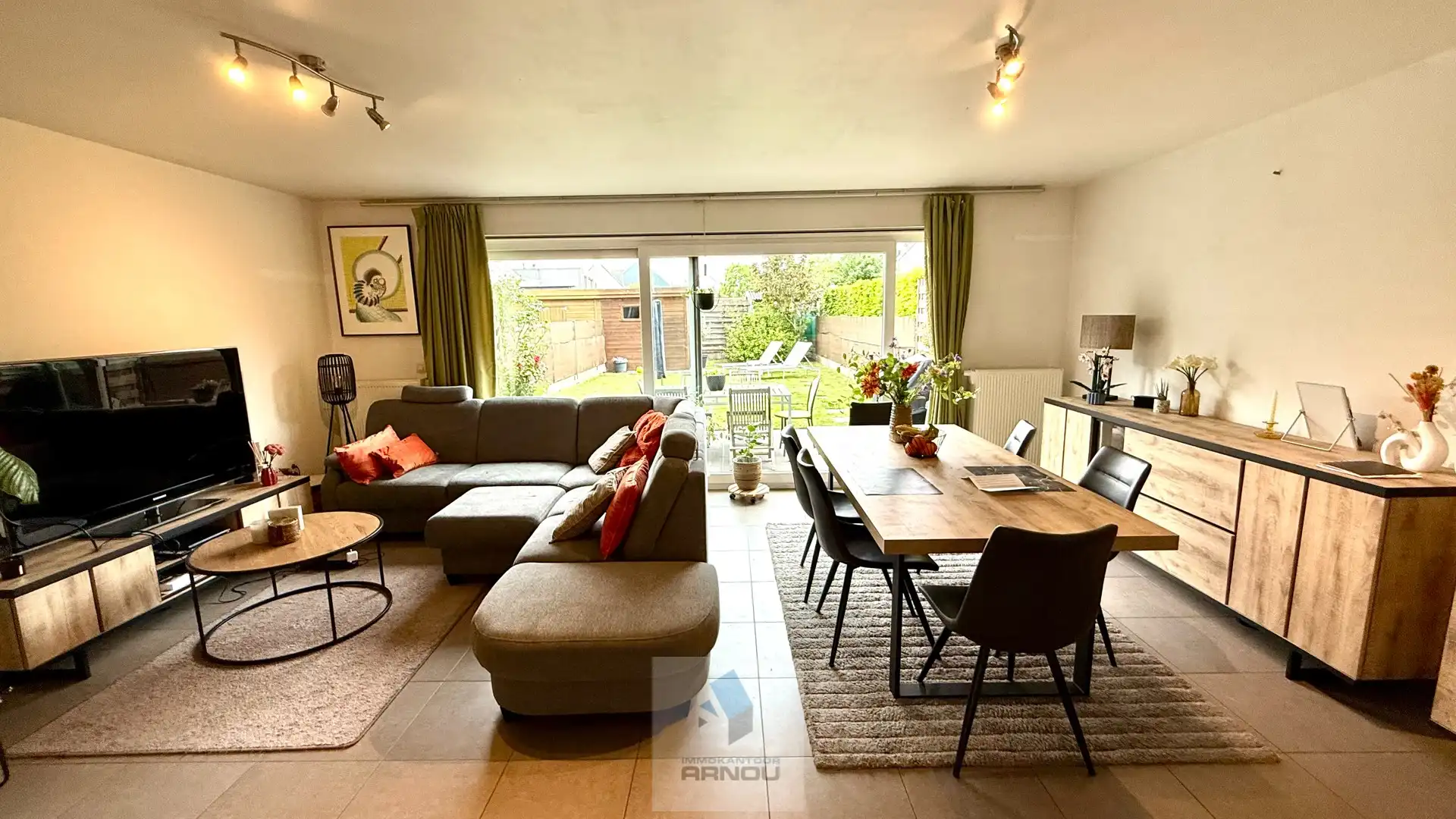 Gezellige woning met 3 slaapkamers en tuin foto 4