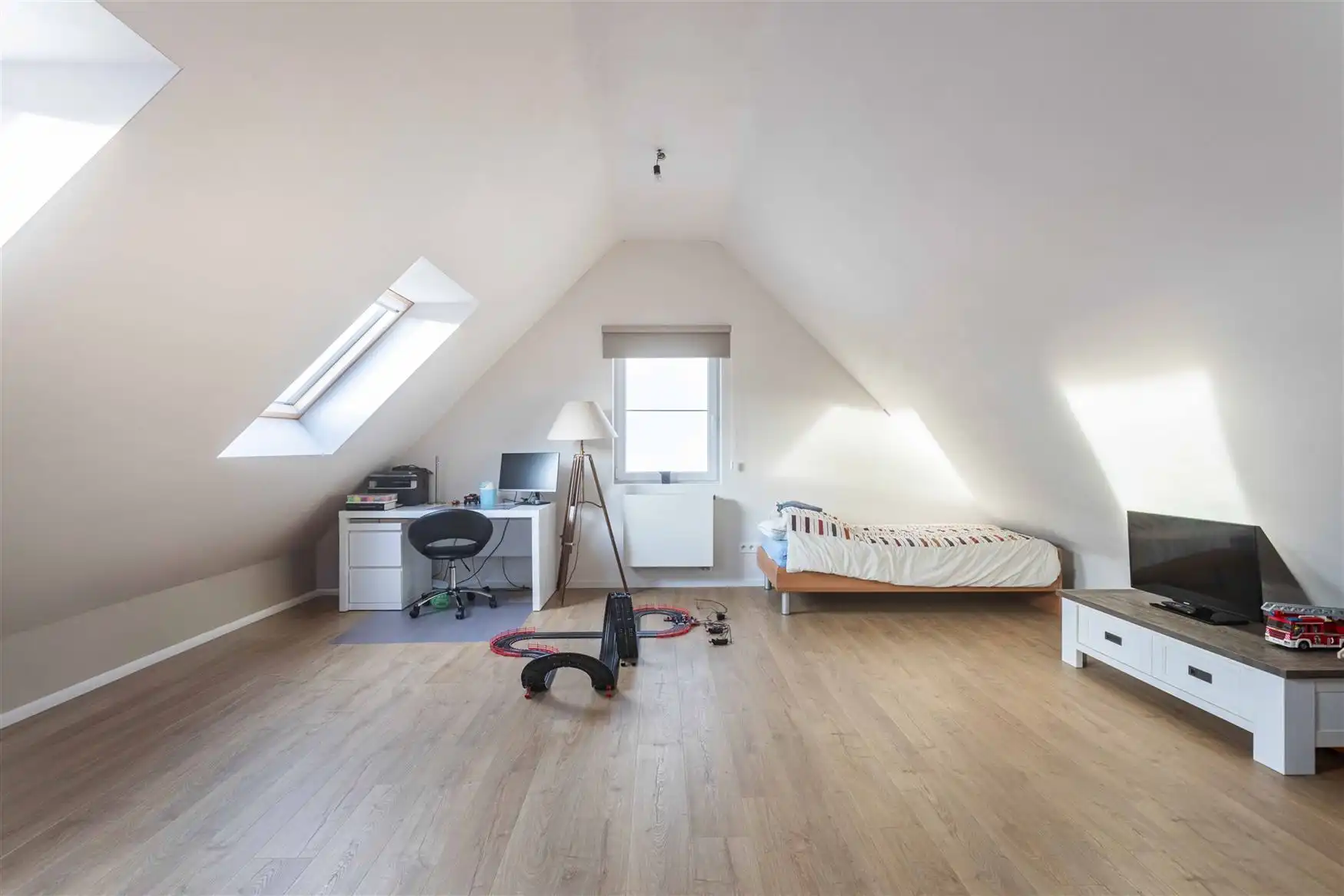 Energievriendelijke BEN-woning in rustige doodlopende straat te Zomergem. foto 24