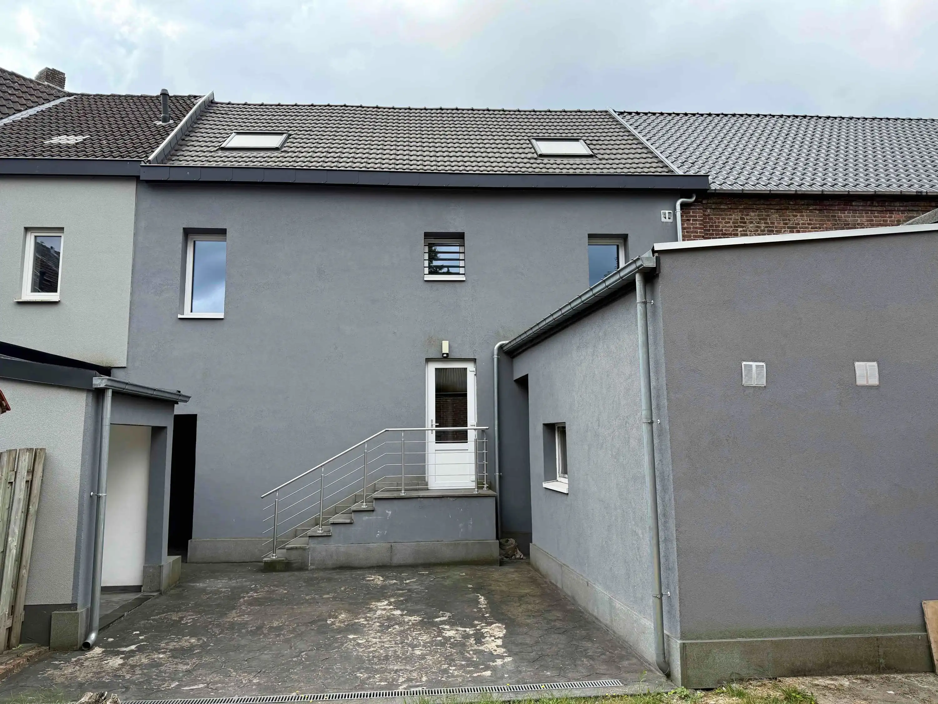 Gerenoveerd handelspand met instapklaar duplexappartement en tuintje foto 28