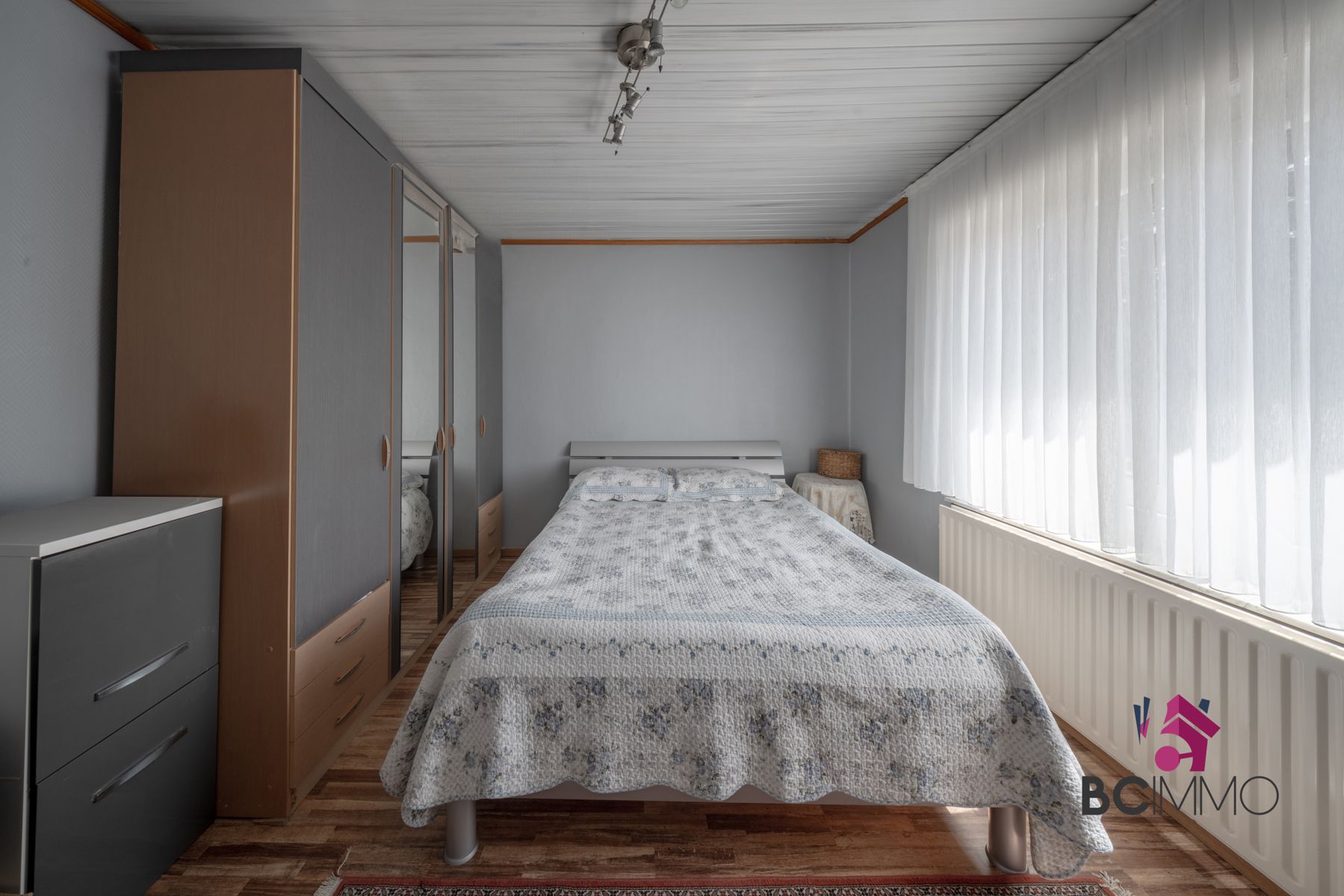 Instapklare halfopen woning met een mooie veranda in een rustige buurt foto 13