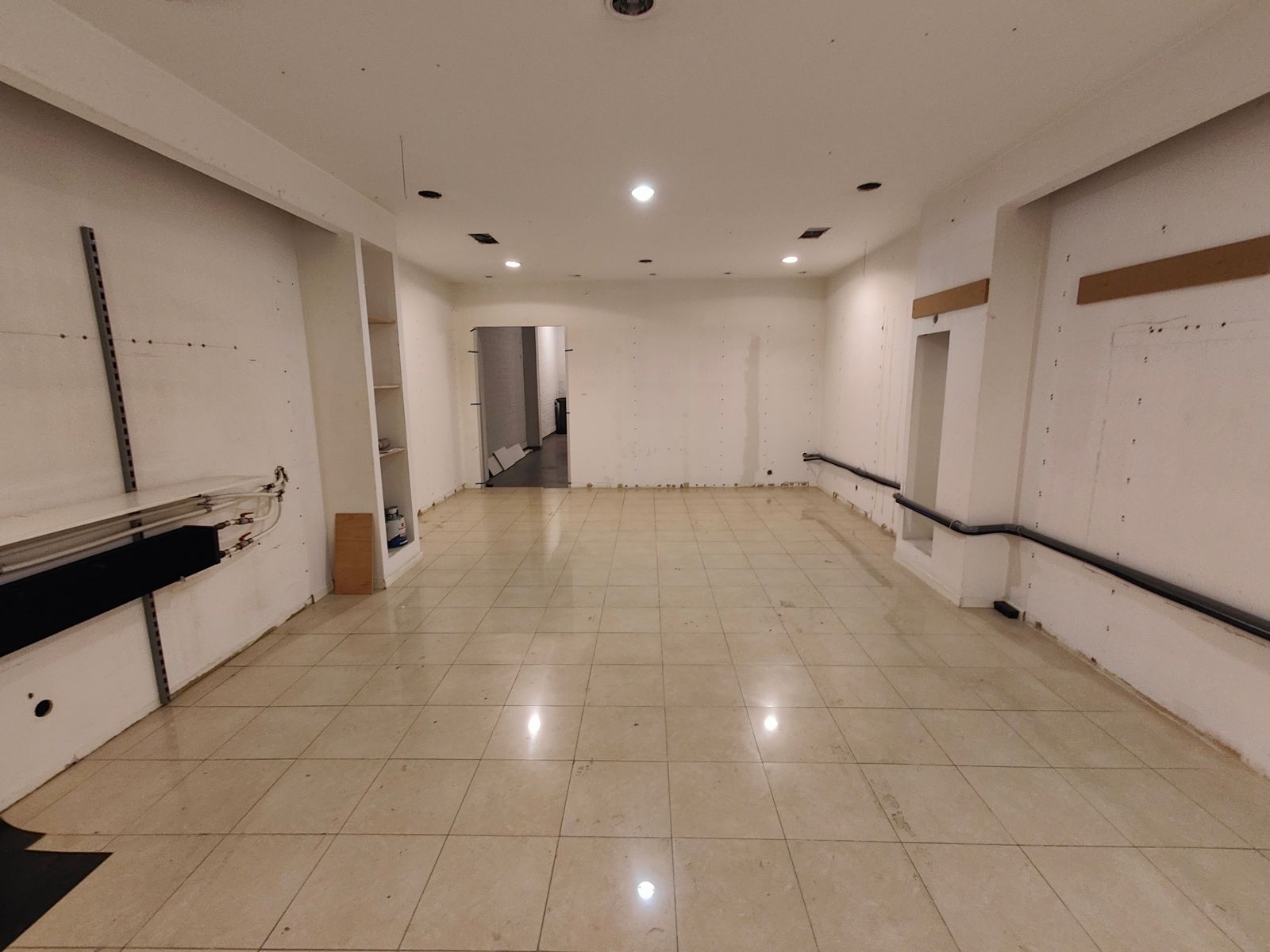 Commercieel pand te huur in hét winkelhart van Sint-Niklaas foto 13